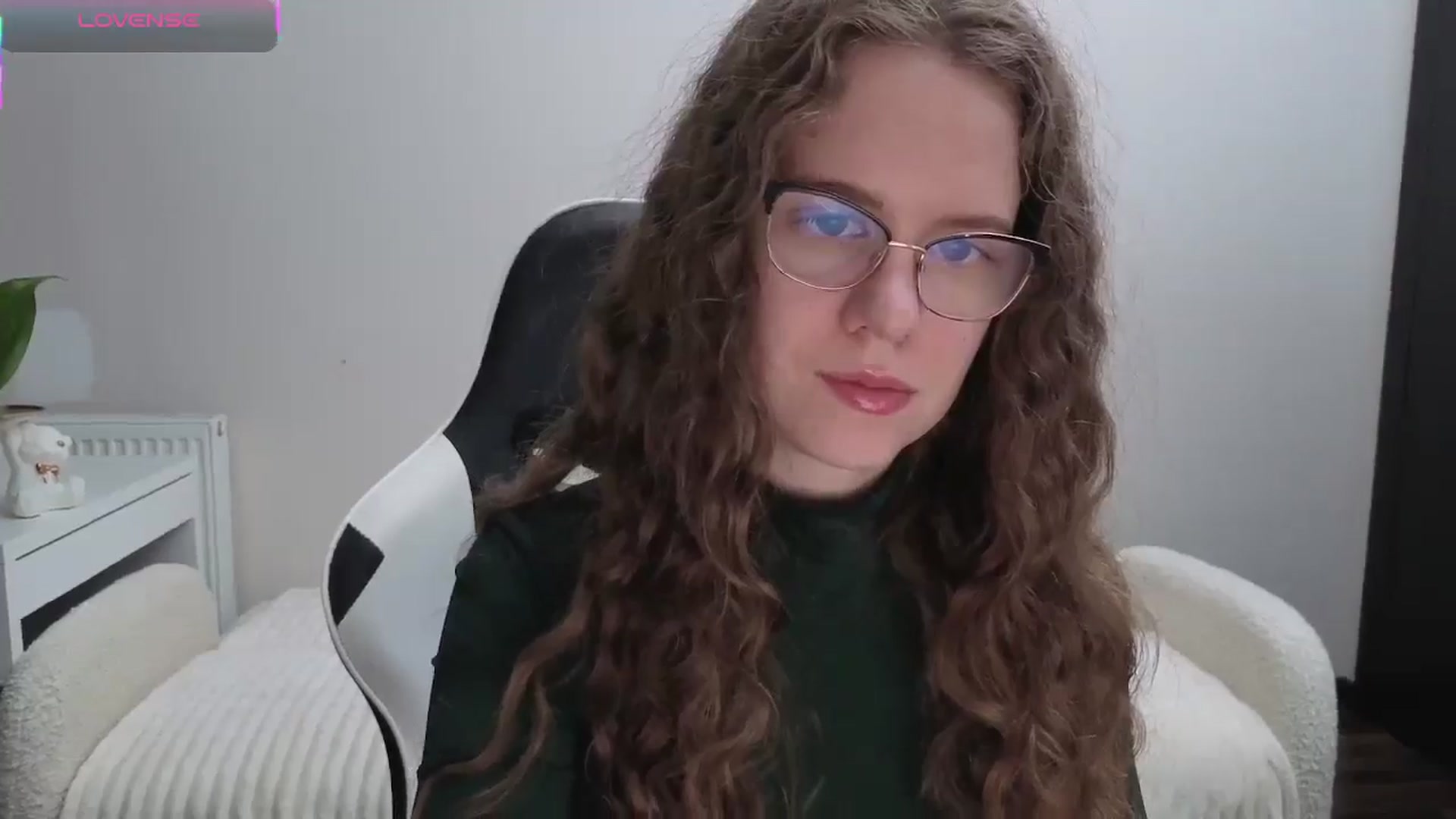Gallery image thumbnail from BlueFlowerr's myfreecams stream on, 11/13/2025, 17:17 image 11 of 20