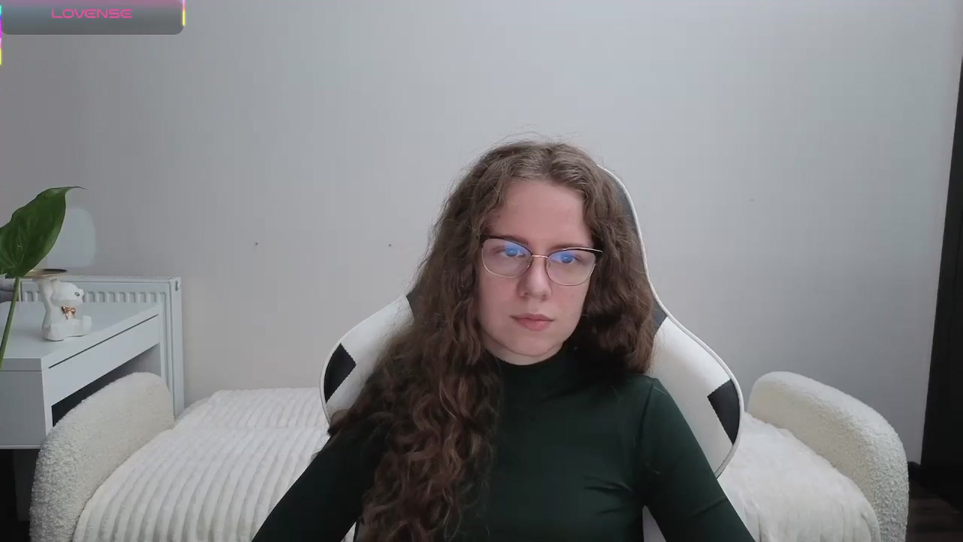 Gallery image thumbnail from BlueFlowerr's myfreecams stream on, 11/13/2025, 19:32 image 20 of 20