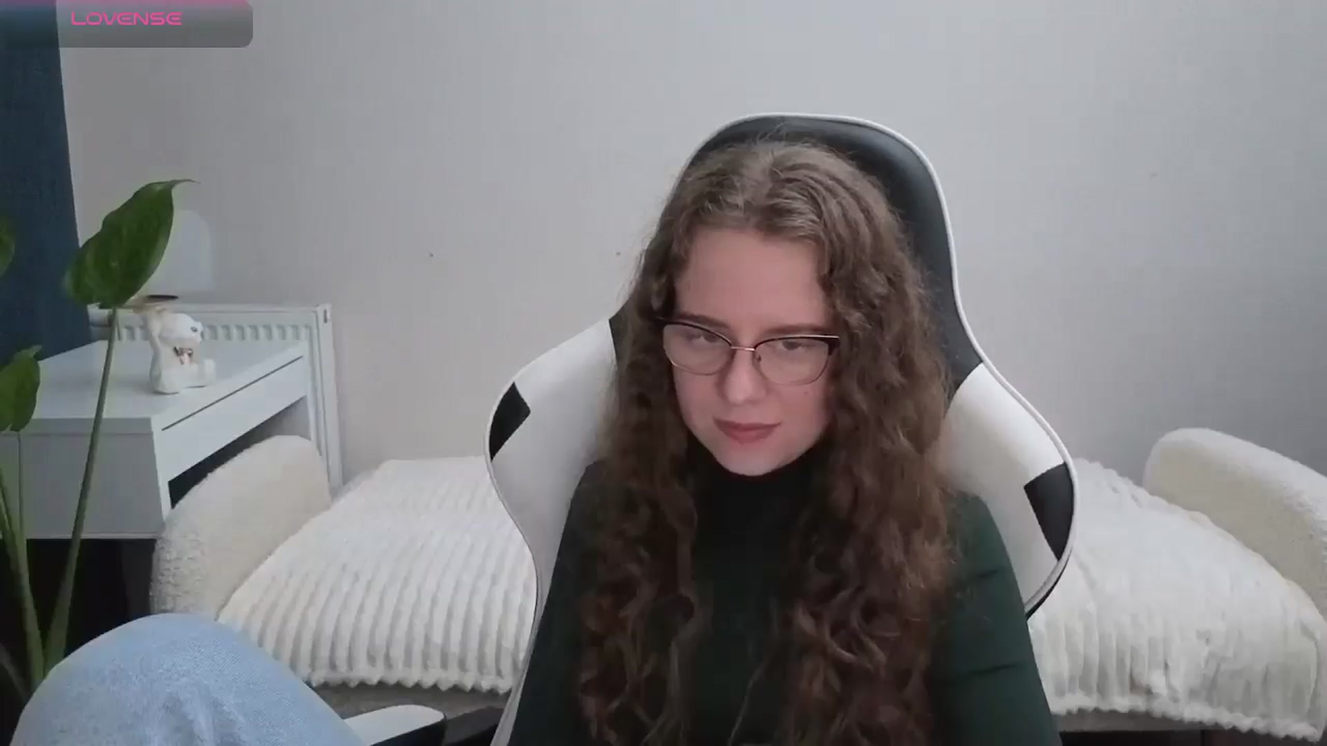 Gallery image thumbnail from BlueFlowerr's myfreecams stream on, 11/14/2025, 24:11 image 11 of 20