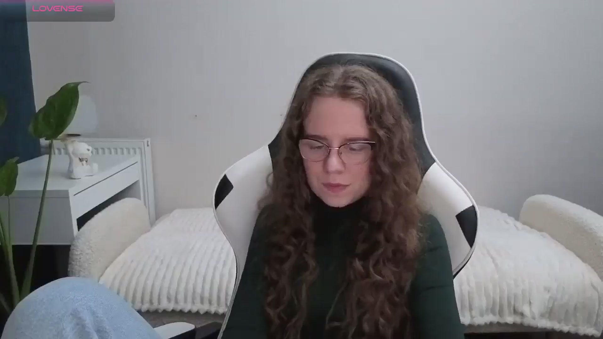 Gallery image thumbnail from BlueFlowerr's myfreecams stream on, 11/14/2025, 24:11 image 13 of 20