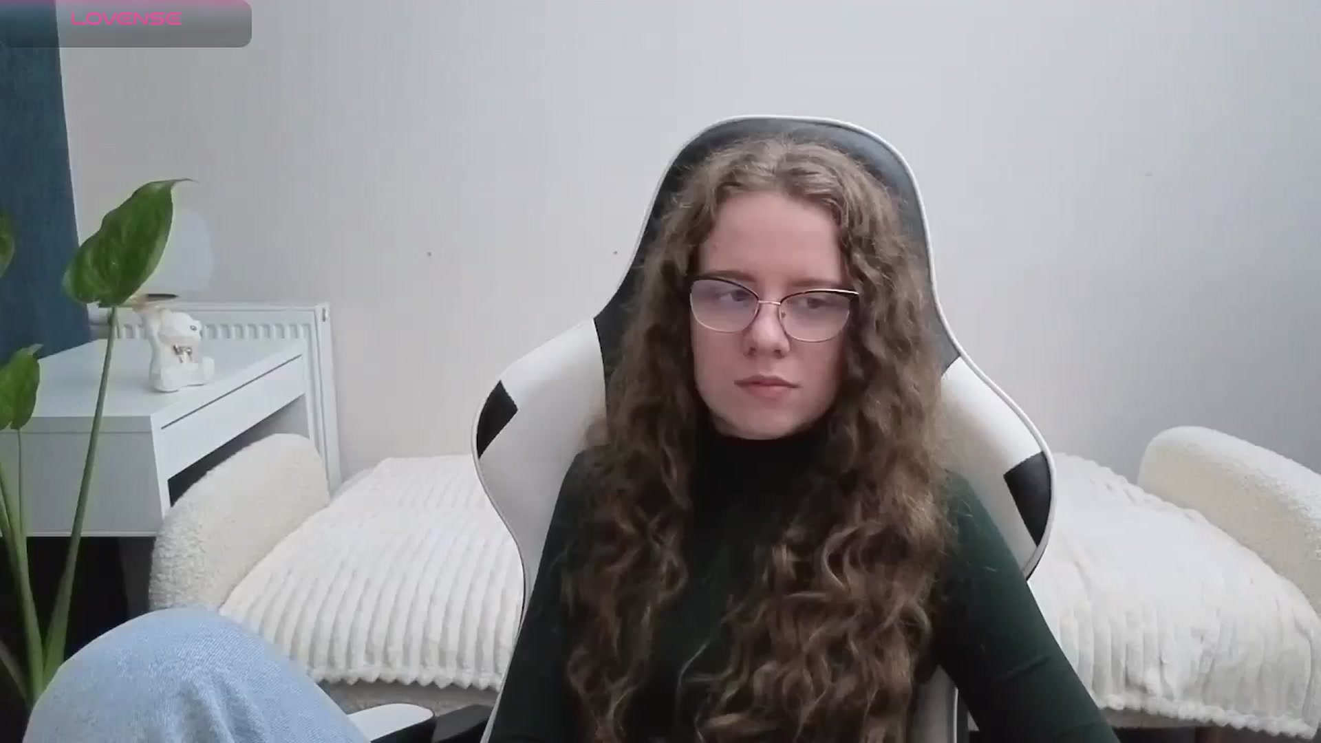 Gallery image thumbnail from BlueFlowerr's myfreecams stream on, 11/14/2025, 24:11 image 12 of 20