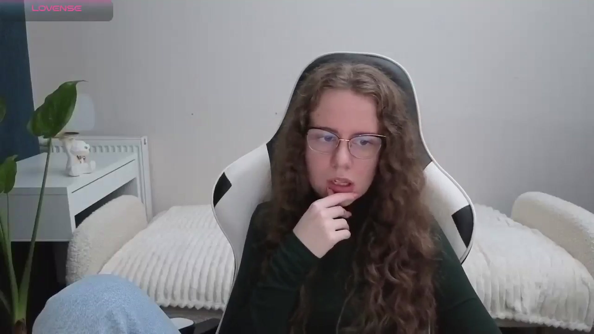 Gallery image thumbnail from BlueFlowerr's myfreecams stream on, 11/14/2025, 24:11 image 10 of 20