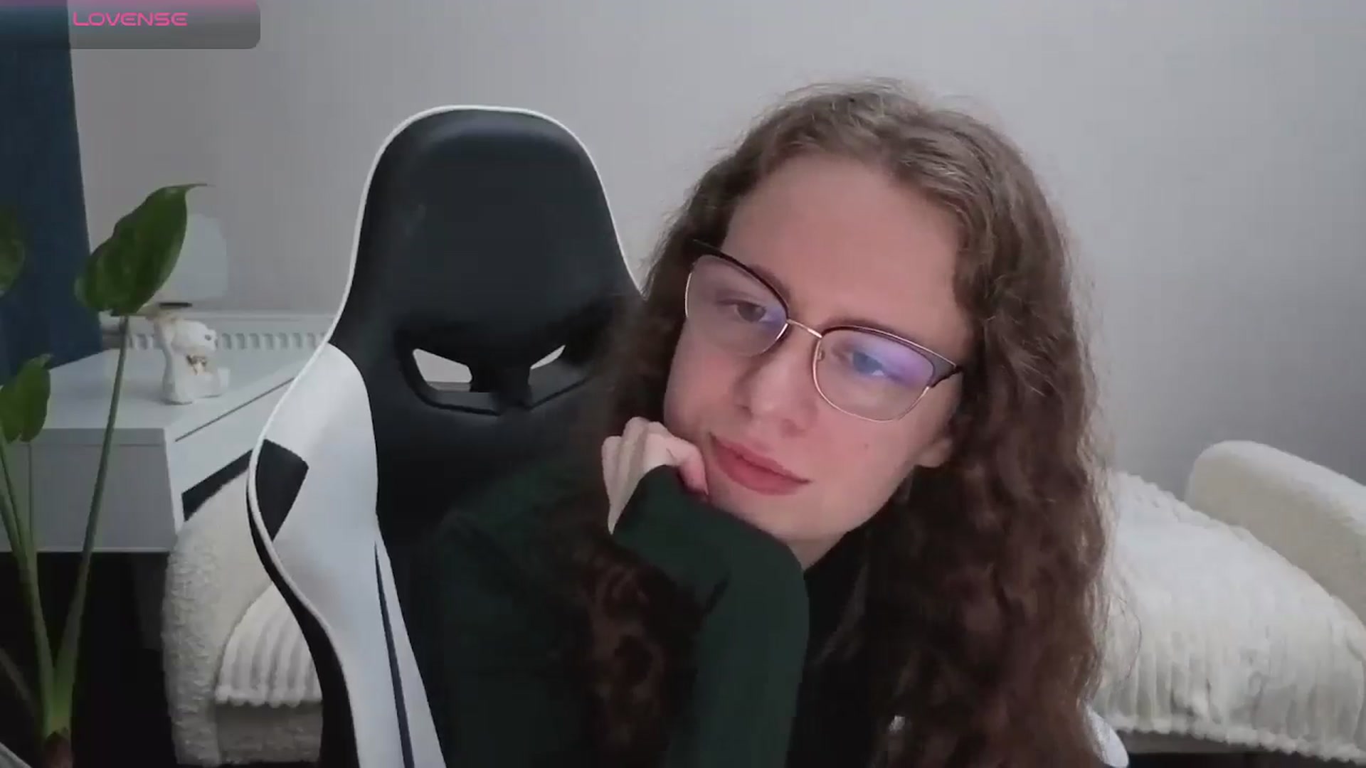 Gallery image thumbnail from BlueFlowerr's myfreecams stream on, 11/14/2025, 24:11 image 9 of 20