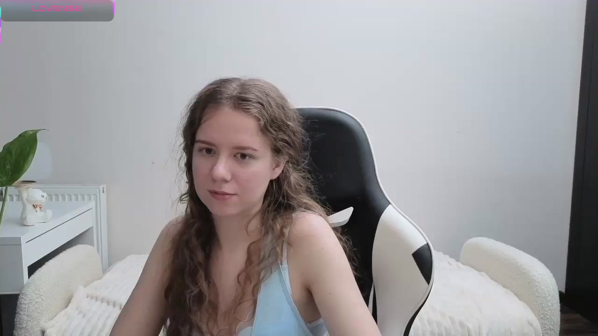 Gallery image thumbnail from BlueFlowerr's myfreecams stream on, 11/14/2025, 21:20 image 11 of 20