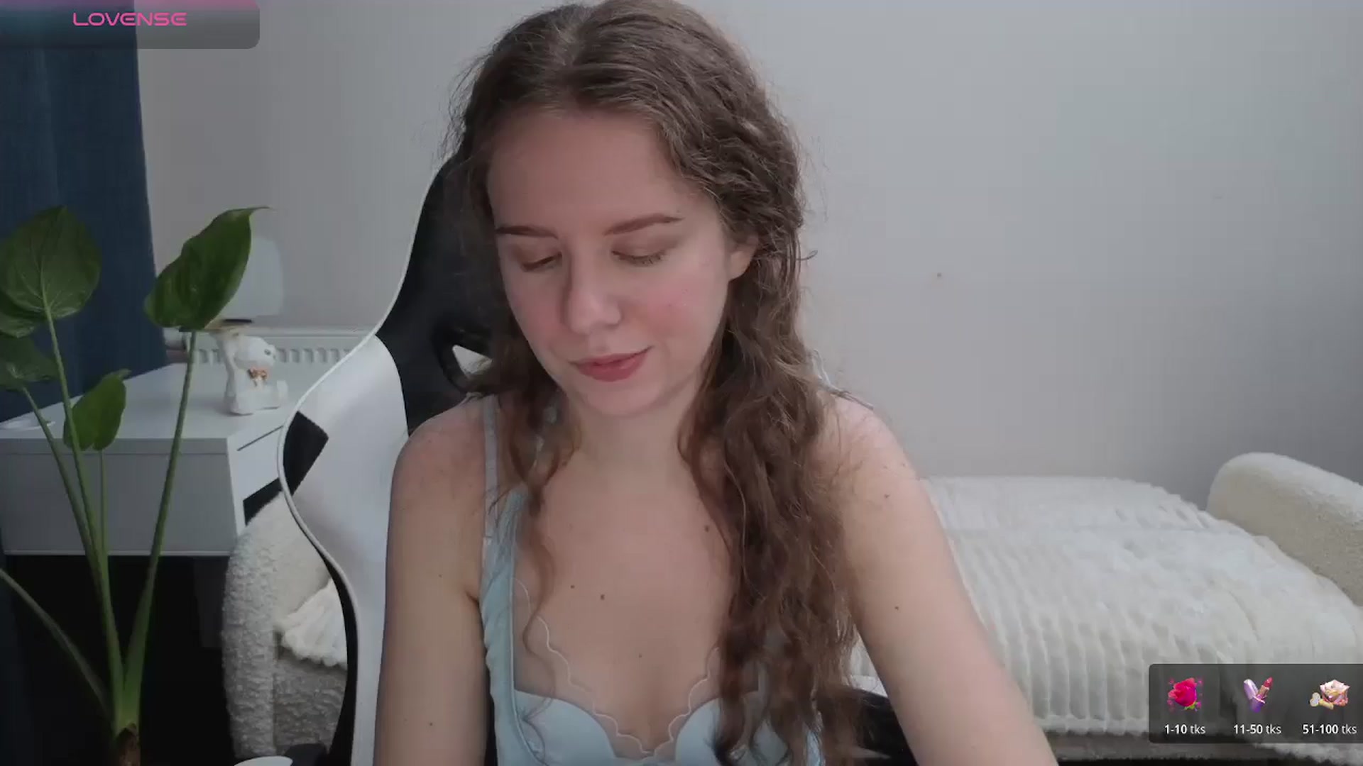 Gallery image thumbnail from BlueFlowerr's myfreecams stream on, 11/14/2025, 21:20 image 1 of 20
