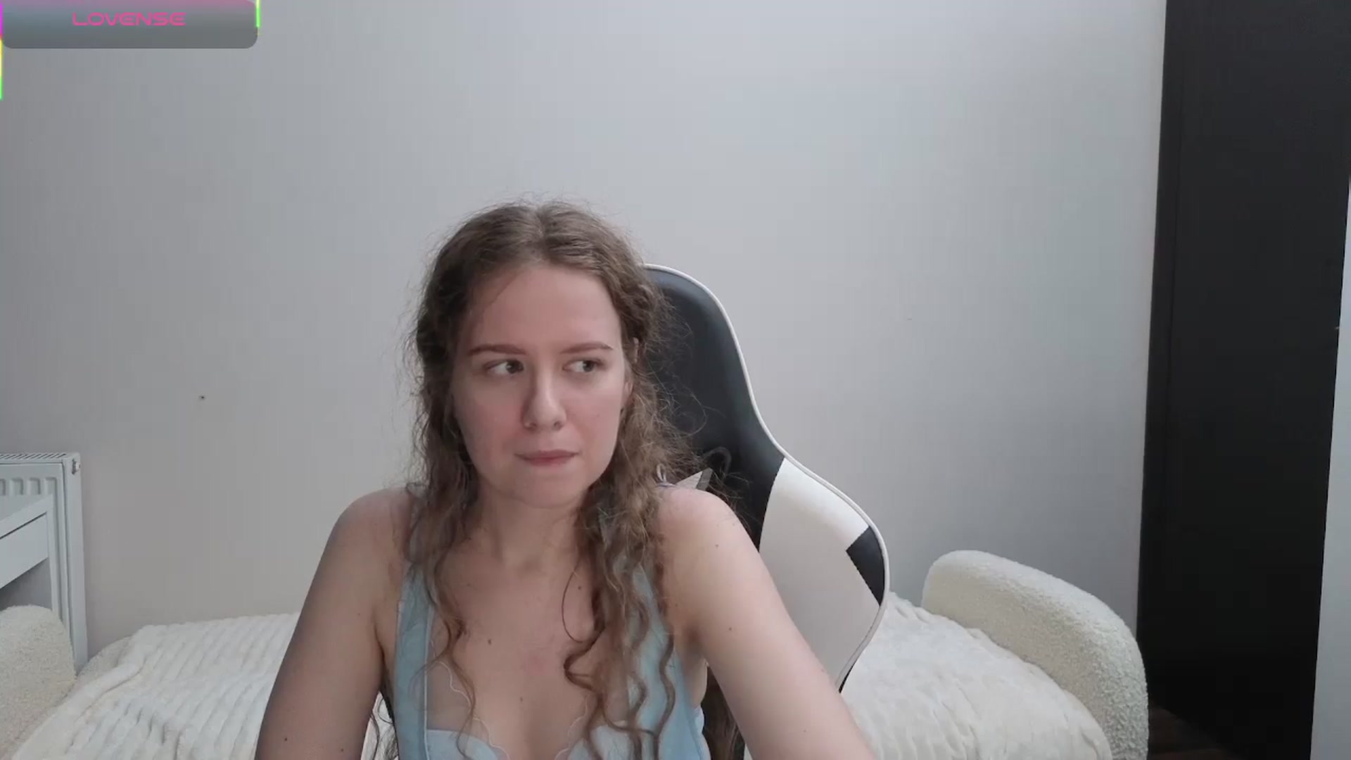 Gallery image thumbnail from BlueFlowerr's myfreecams stream on, 11/15/2025, 01:22 image 19 of 20