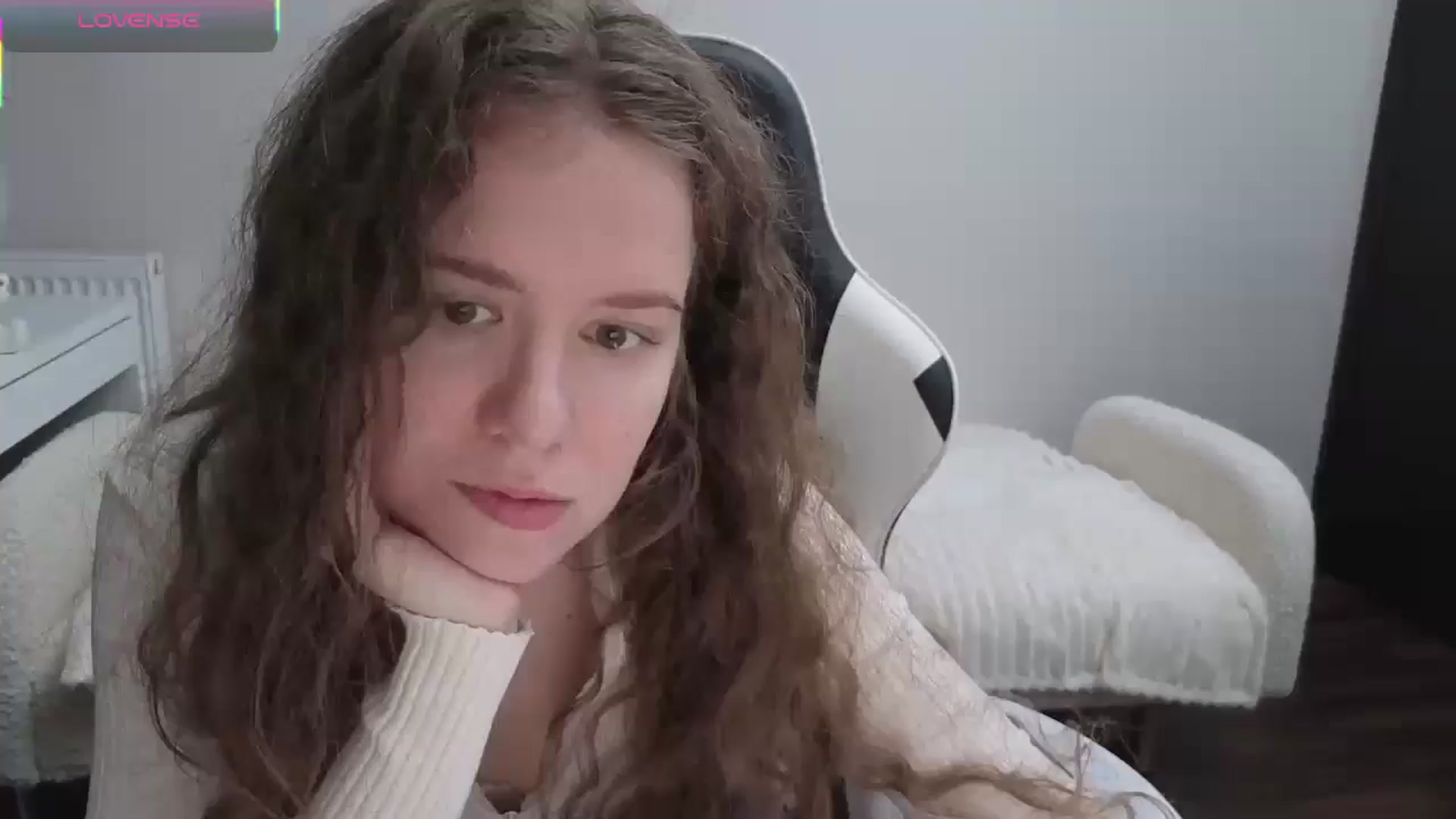 Gallery image thumbnail from BlueFlowerr's myfreecams stream on, 11/15/2025, 19:48 image 11 of 20