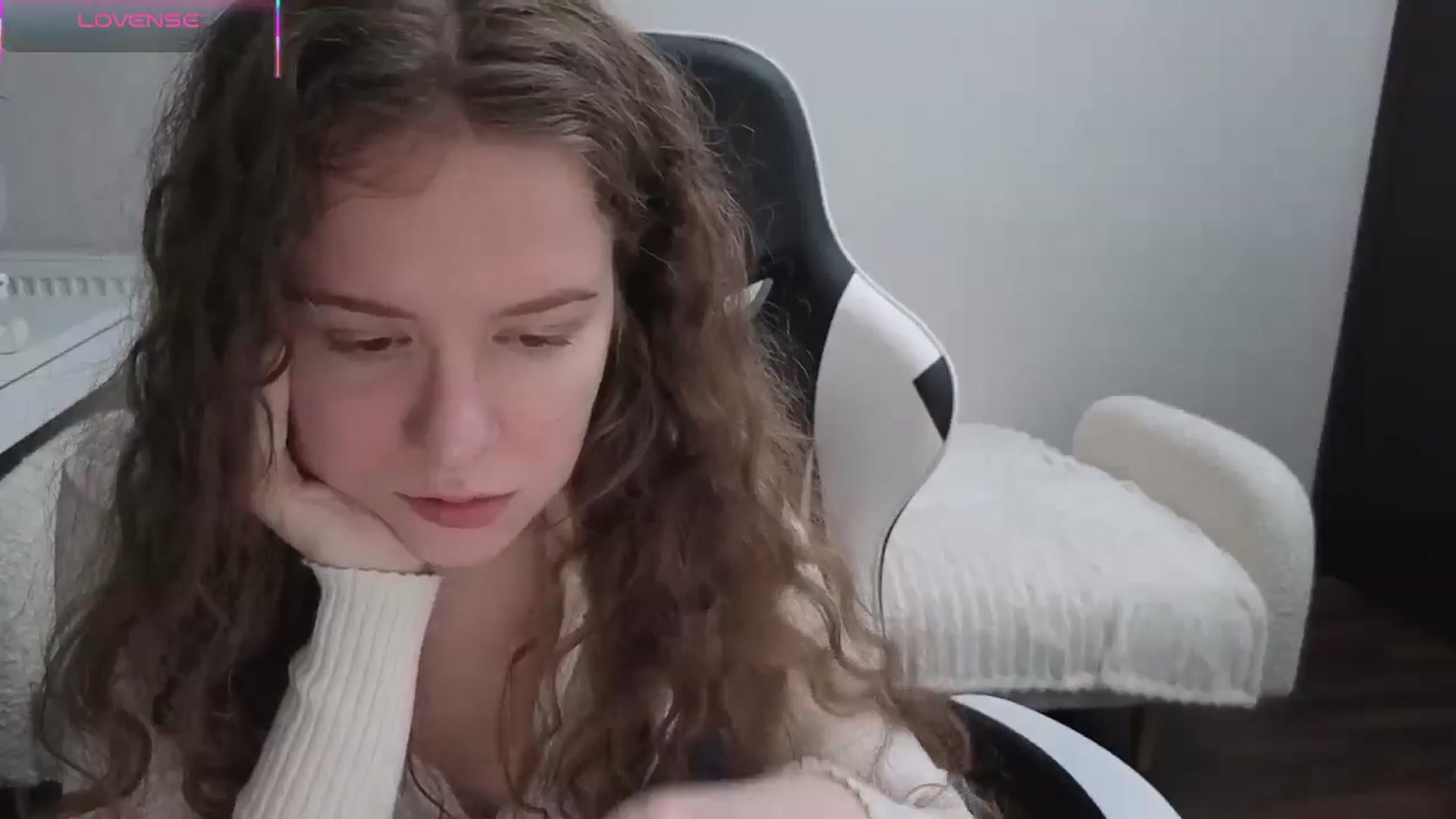 Gallery image thumbnail from BlueFlowerr's myfreecams stream on, 11/15/2025, 19:48 image 9 of 20