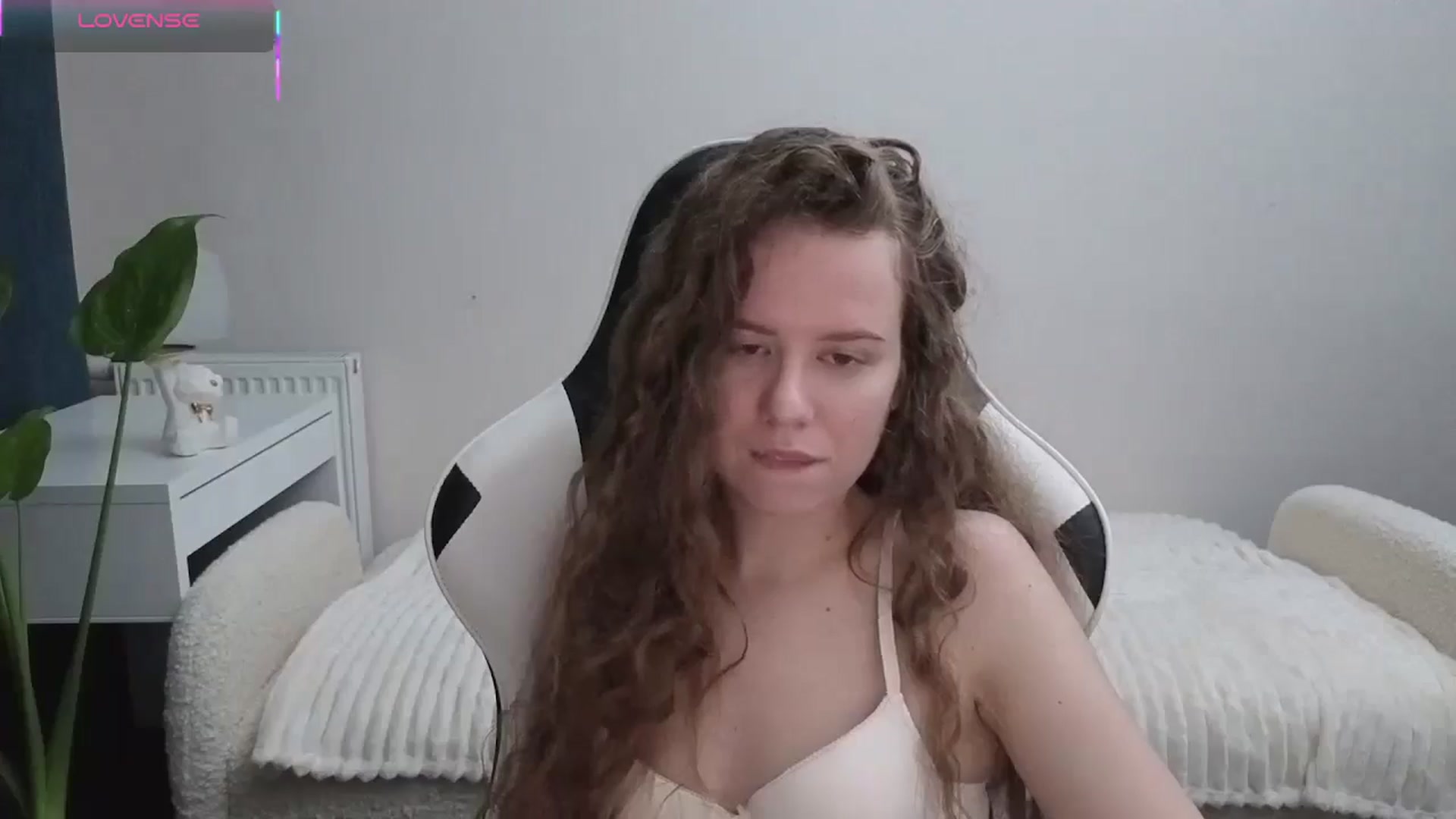 Gallery image thumbnail from BlueFlowerr's myfreecams stream on, 11/15/2025, 20:57 image 16 of 20