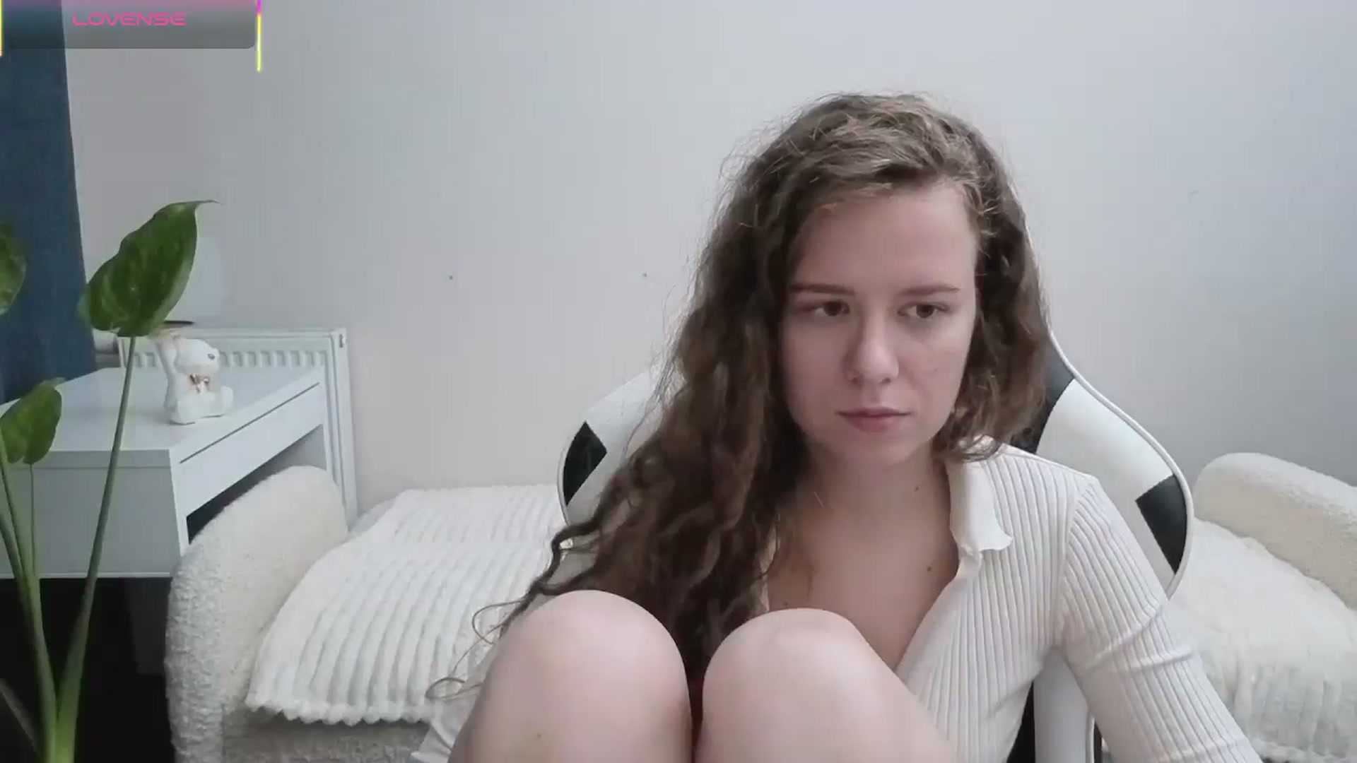 Gallery image thumbnail from BlueFlowerr's myfreecams stream on, 11/15/2025, 23:37 image 12 of 20