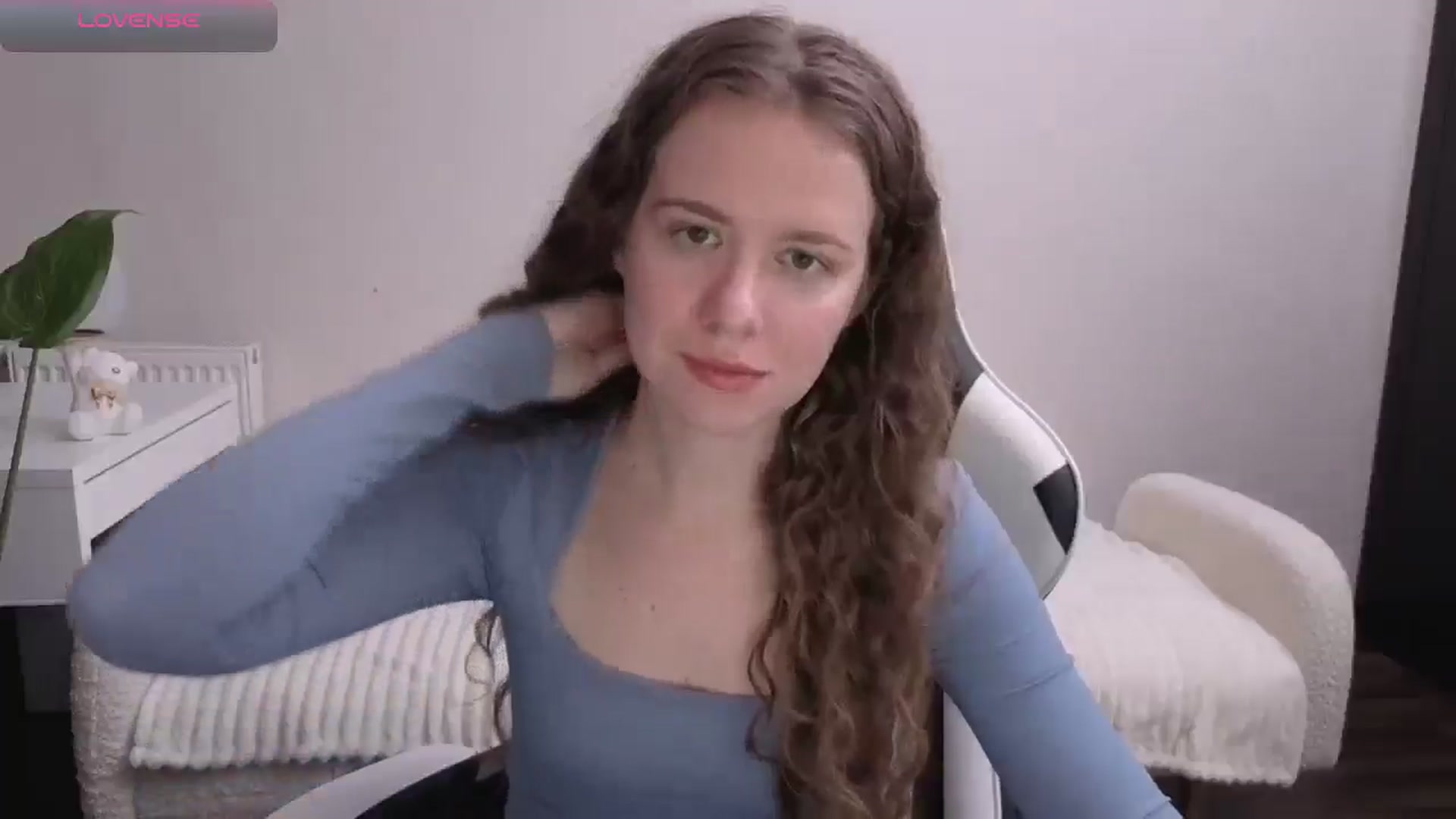 Gallery image thumbnail from BlueFlowerr's myfreecams stream on, 11/19/2025, 17:09 image 18 of 20