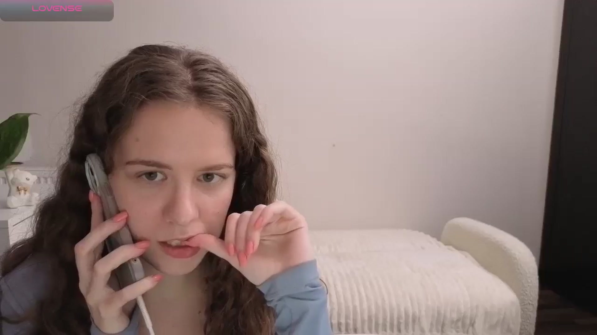Gallery image thumbnail from BlueFlowerr's myfreecams stream on, 11/19/2025, 20:23 image 16 of 20