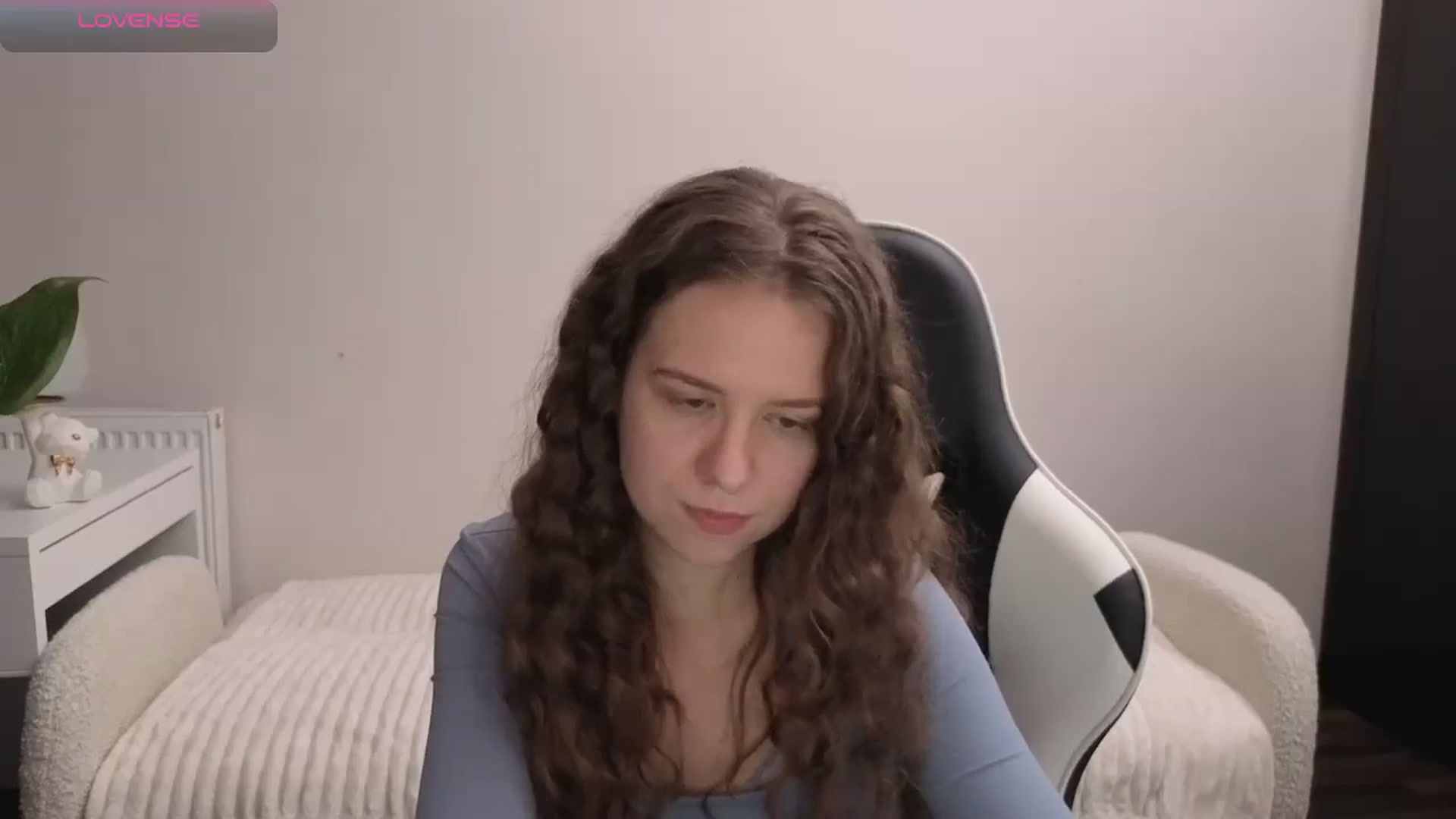 Gallery image thumbnail from BlueFlowerr's myfreecams stream on, 11/19/2025, 20:50 image 3 of 20