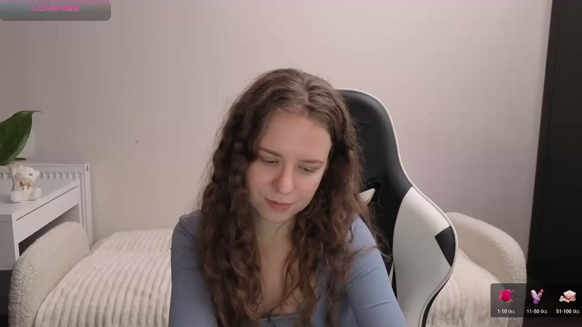 Gallery image thumbnail from BlueFlowerr's myfreecams stream on, 11/19/2025, 20:50 image 11 of 20