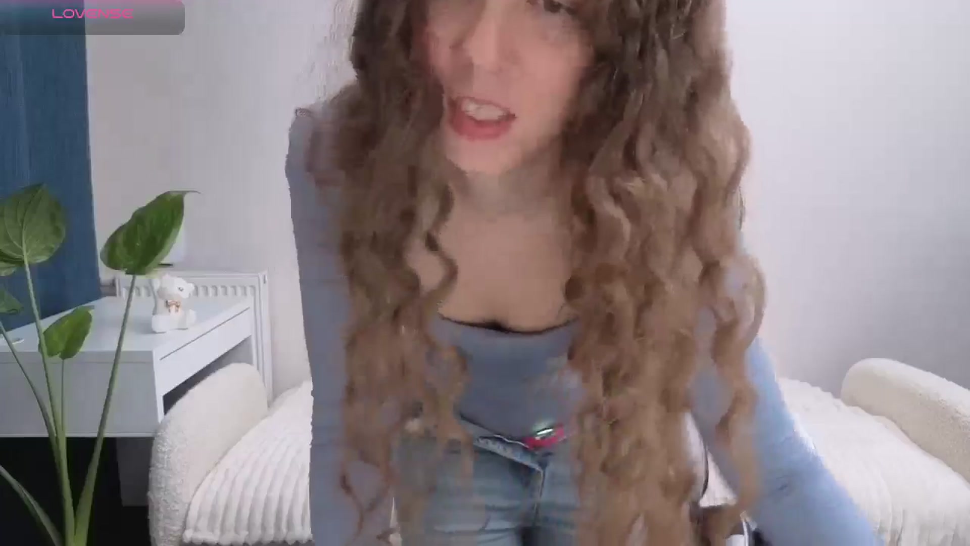 Gallery image thumbnail from BlueFlowerr's myfreecams stream on, 11/20/2025, 24:52 image 5 of 20