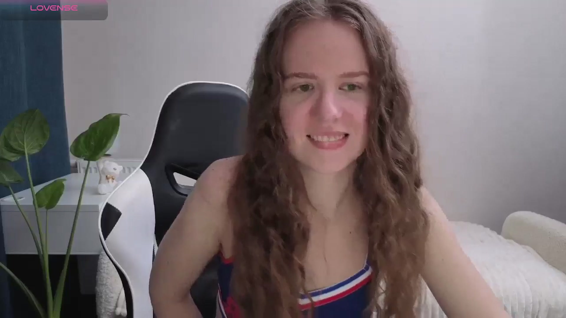 Gallery image thumbnail from BlueFlowerr's myfreecams stream on, 11/20/2025, 16:05 image 11 of 20