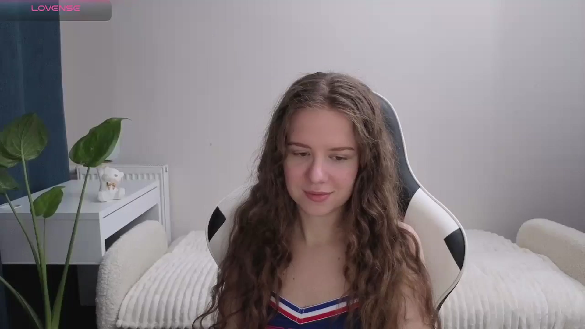 Gallery image thumbnail from BlueFlowerr's myfreecams stream on, 11/20/2025, 16:05 image 8 of 20