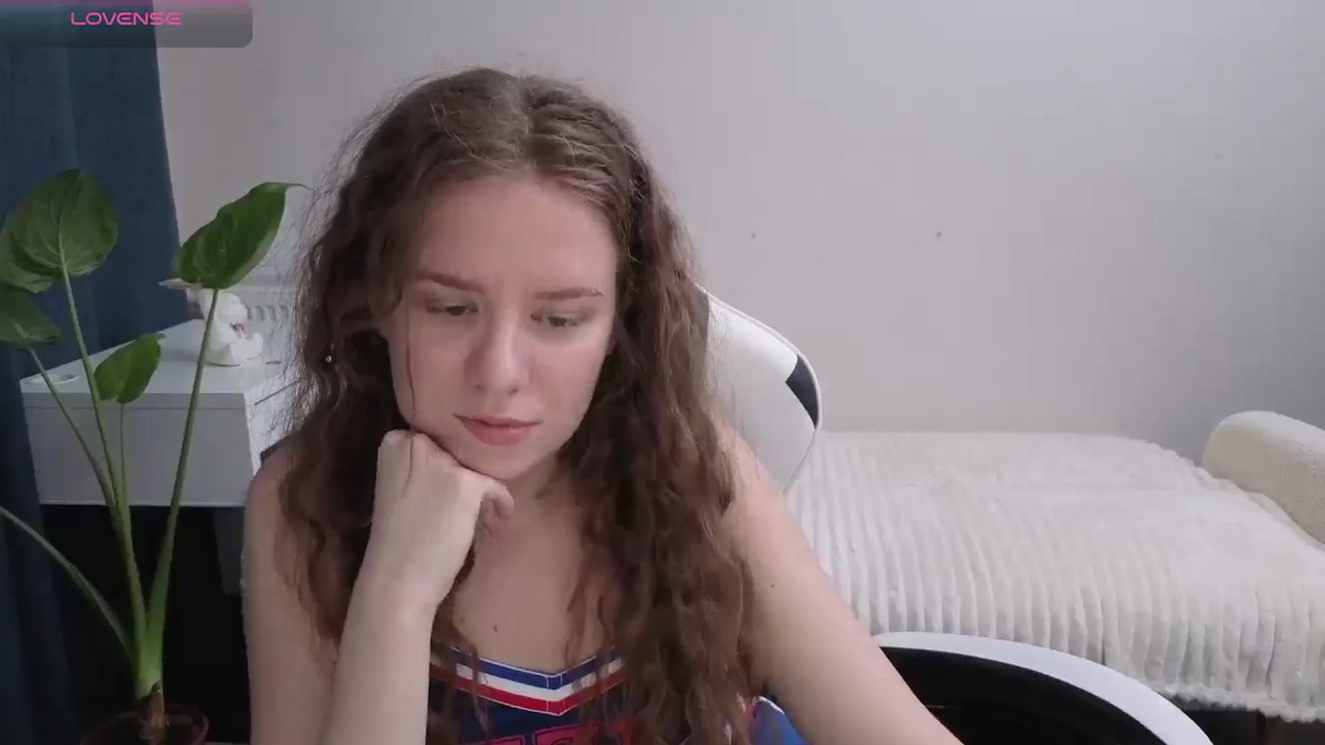 Gallery image thumbnail from BlueFlowerr's myfreecams stream on, 11/20/2025, 21:06 image 13 of 20