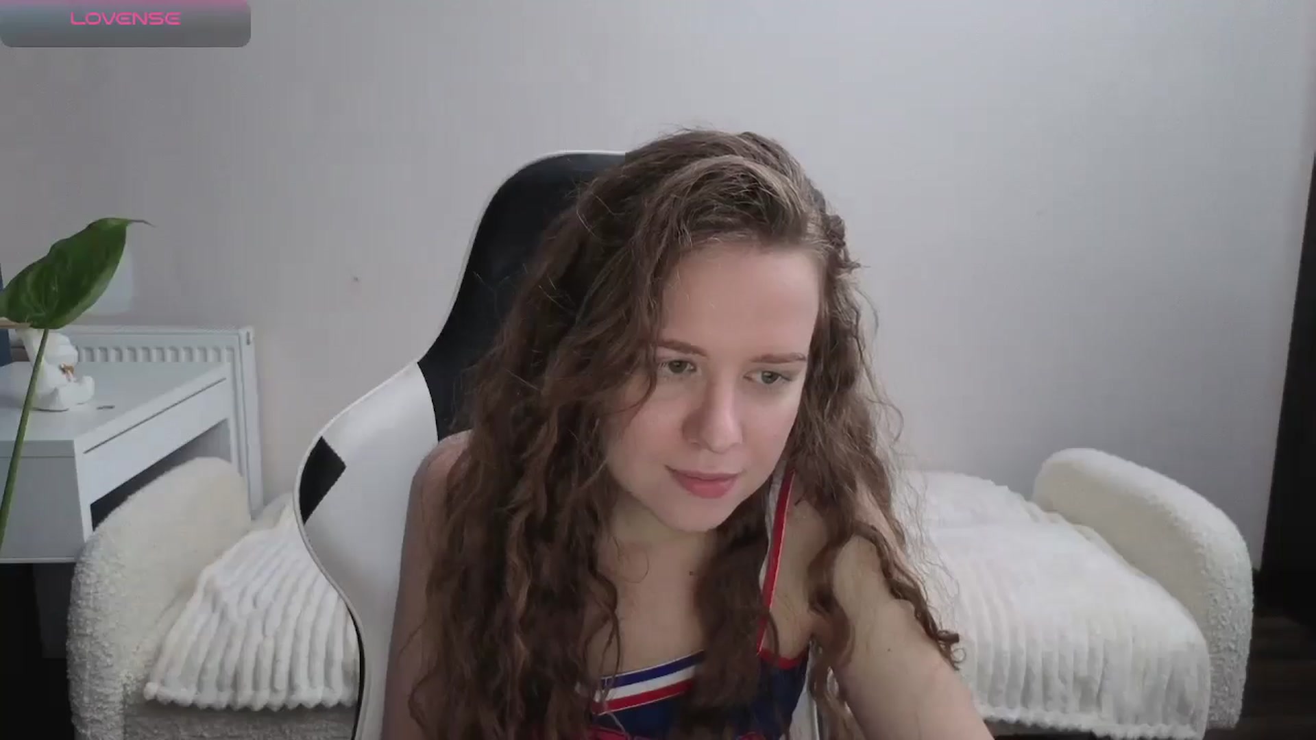 Gallery image thumbnail from BlueFlowerr's myfreecams stream on, 11/20/2025, 23:13 image 12 of 20