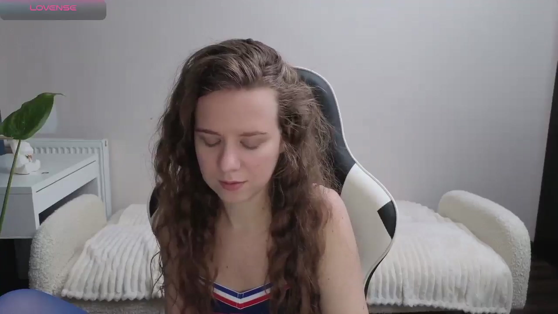 Gallery image thumbnail from BlueFlowerr's myfreecams stream on, 11/20/2025, 23:13 image 9 of 20