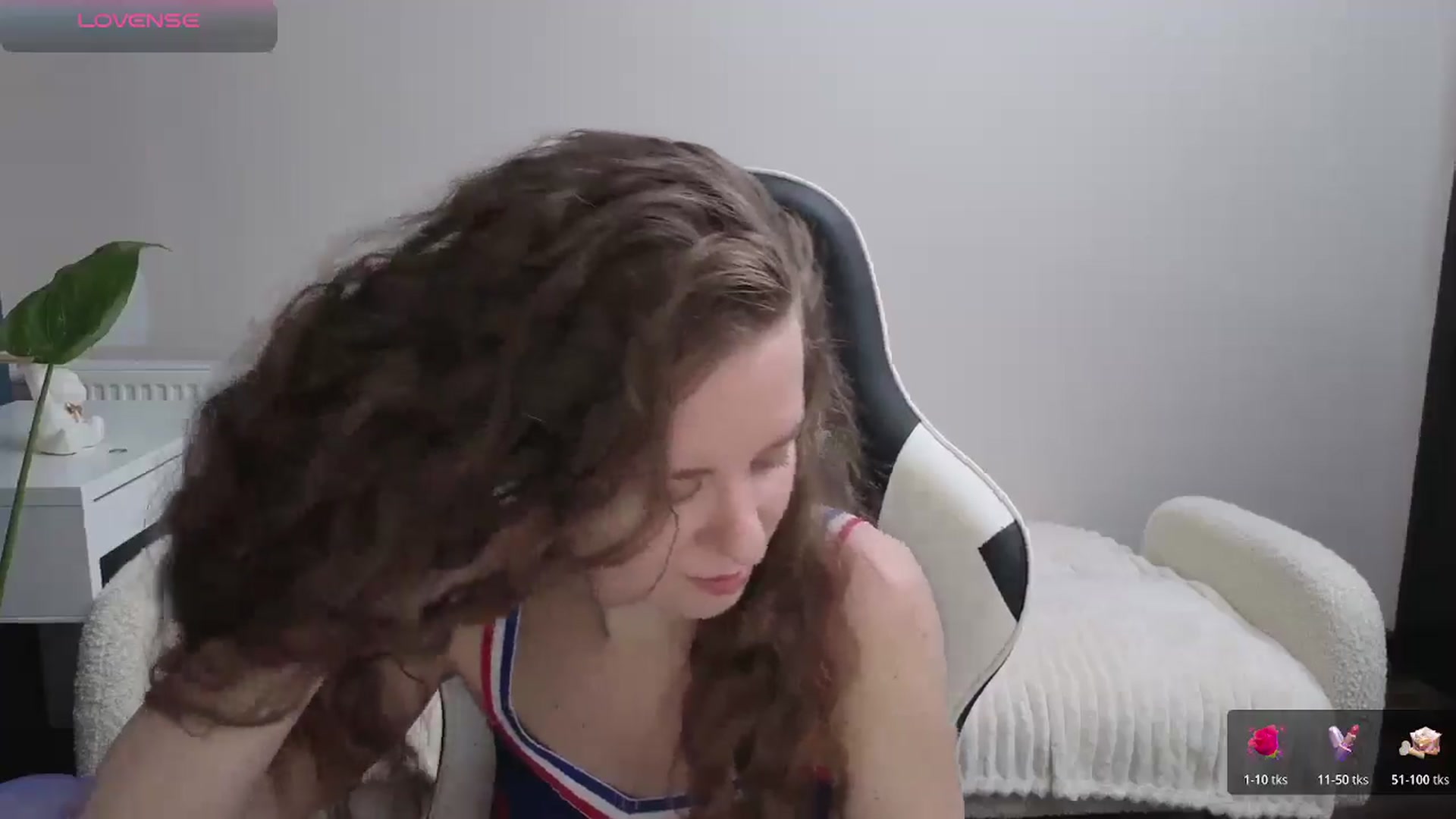 Gallery image thumbnail from BlueFlowerr's myfreecams stream on, 11/20/2025, 23:13 image 10 of 20