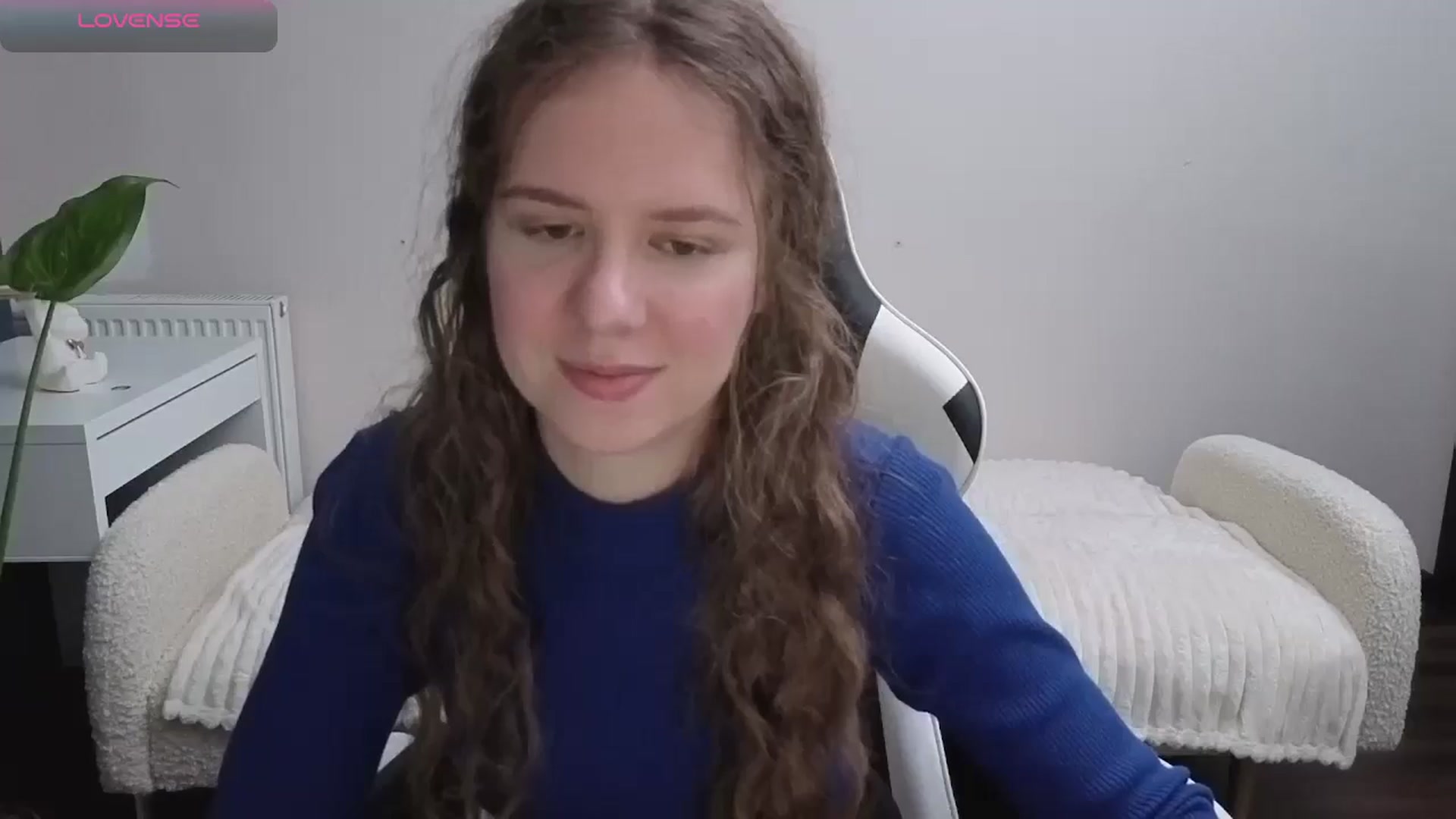 Gallery image thumbnail from BlueFlowerr's myfreecams stream on, 11/21/2025, 17:26 image 13 of 20