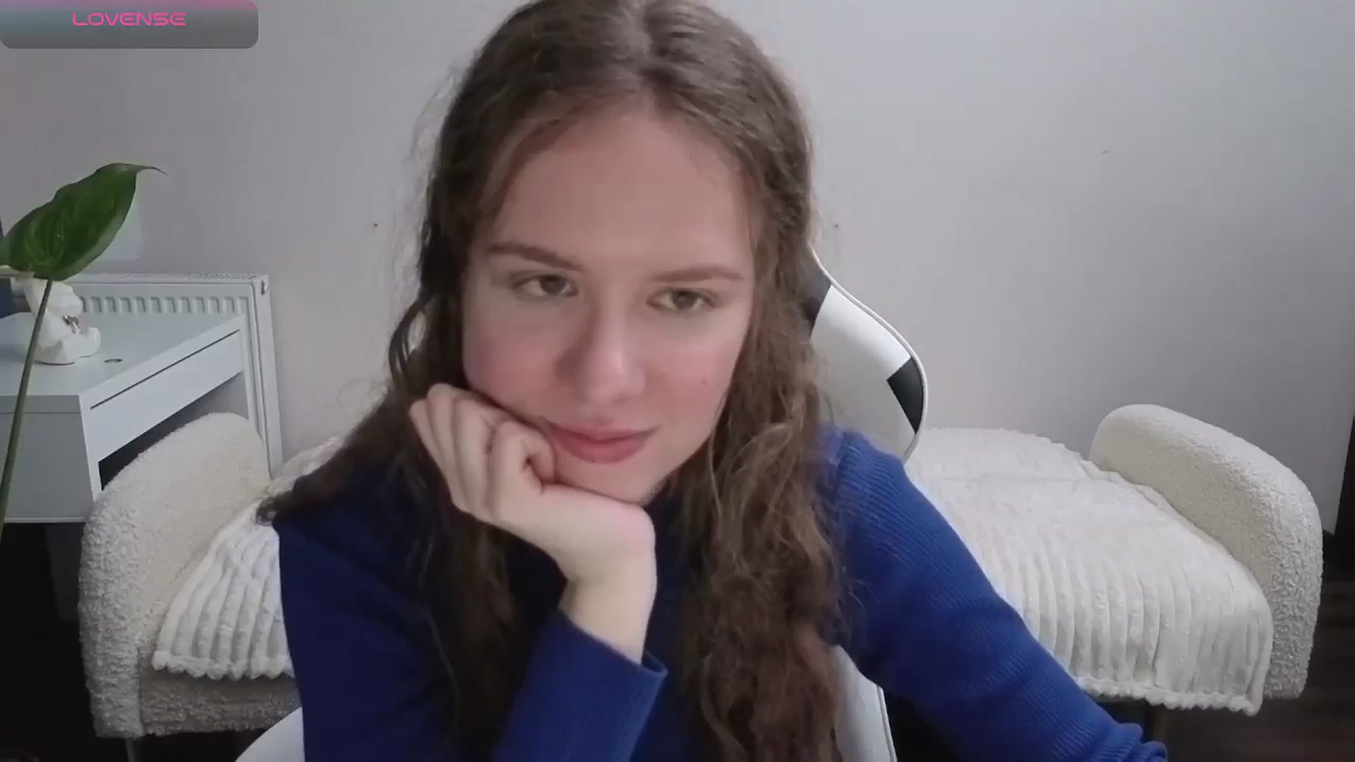 Gallery image thumbnail from BlueFlowerr's myfreecams stream on, 11/21/2025, 17:26 image 3 of 20