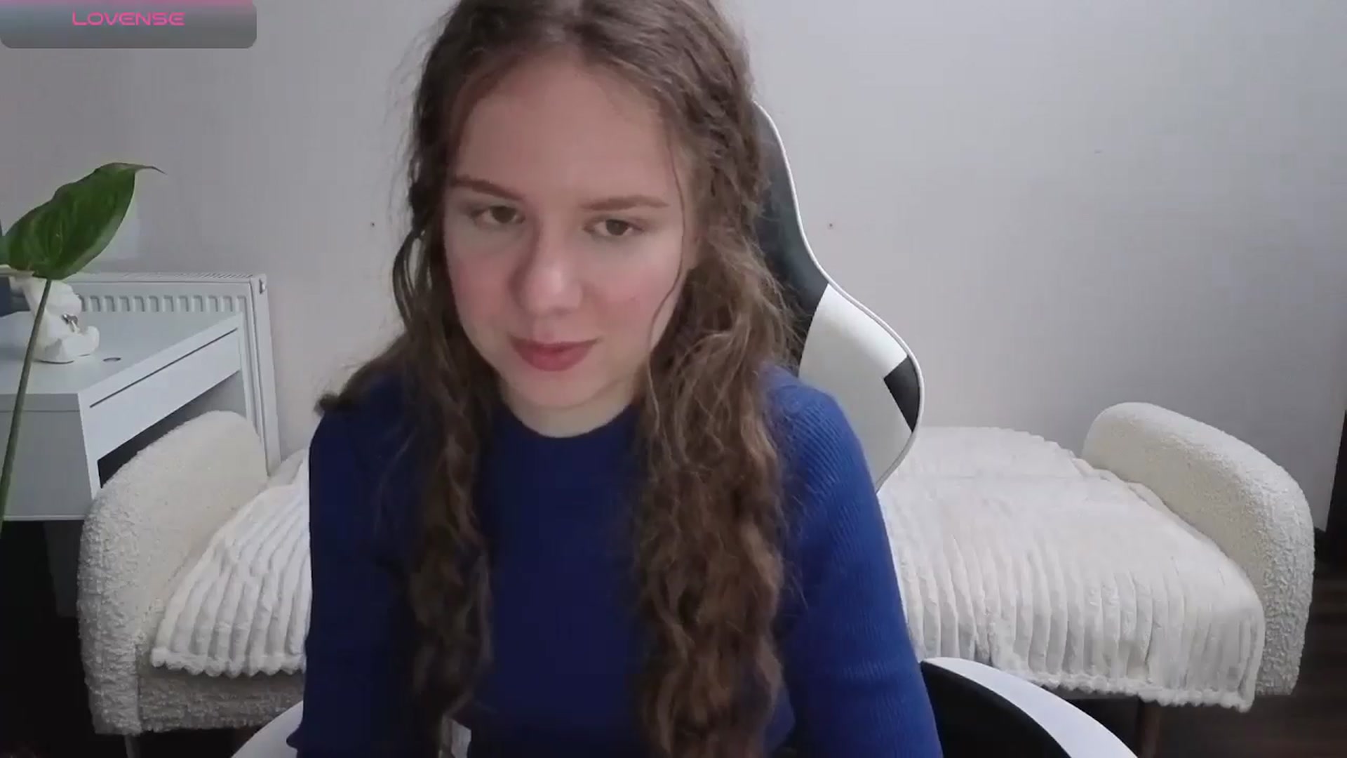 Gallery image thumbnail from BlueFlowerr's myfreecams stream on, 11/21/2025, 17:26 image 2 of 20