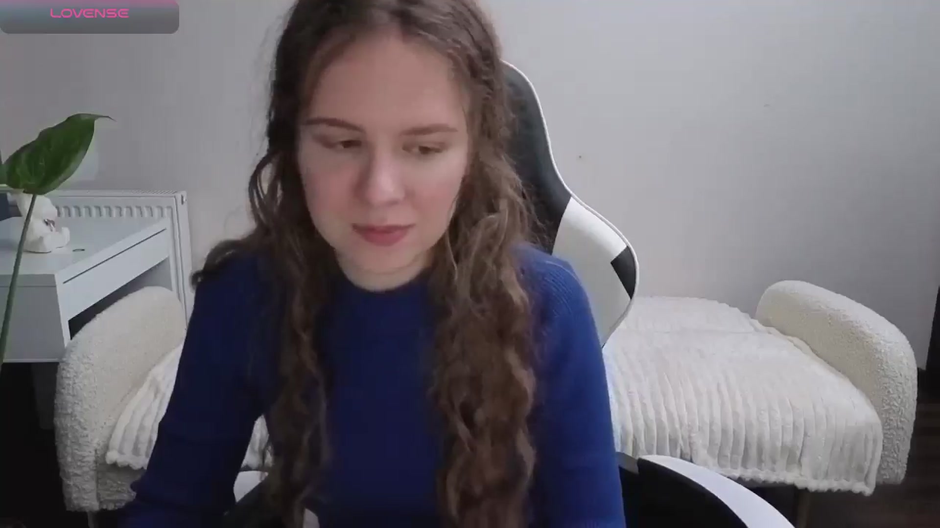 Gallery image thumbnail from BlueFlowerr's myfreecams stream on, 11/21/2025, 17:26 image 6 of 20