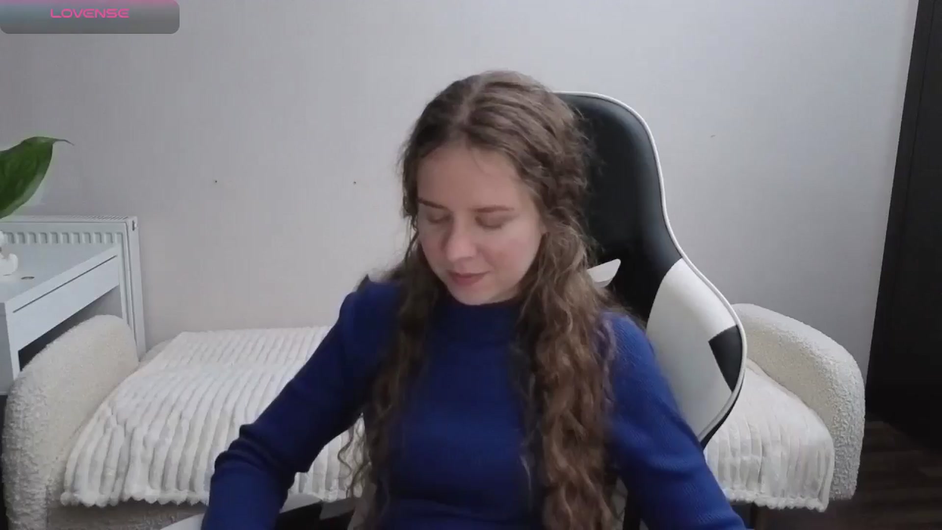 Gallery image thumbnail from BlueFlowerr's myfreecams stream on, 11/21/2025, 22:40 image 2 of 20