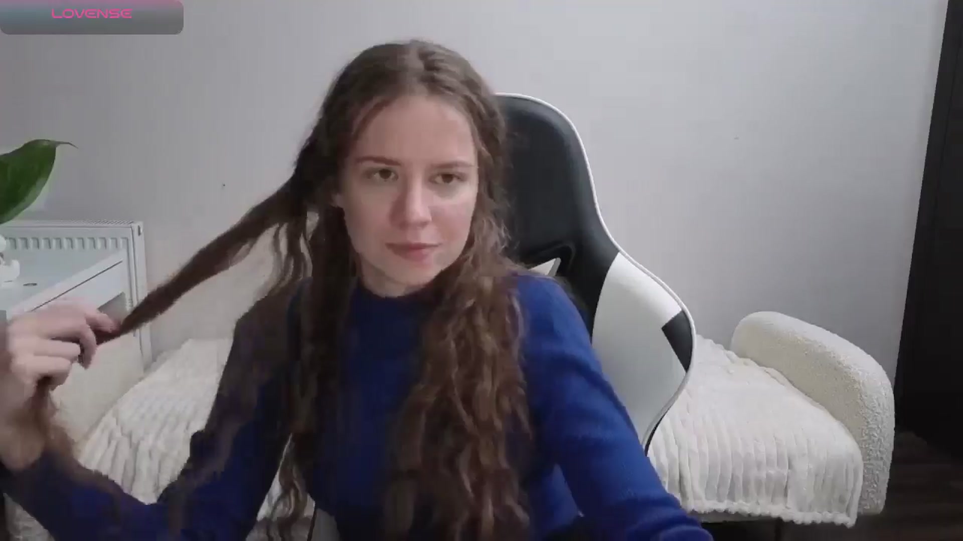 Gallery image thumbnail from BlueFlowerr's myfreecams stream on, 11/21/2025, 22:40 image 5 of 20