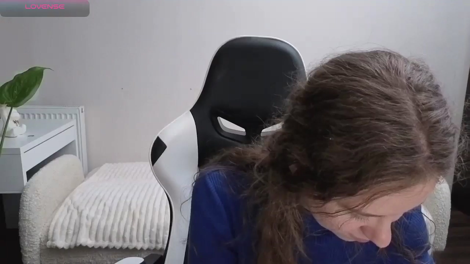 Gallery image thumbnail from BlueFlowerr's myfreecams stream on, 11/21/2025, 22:40 image 12 of 20
