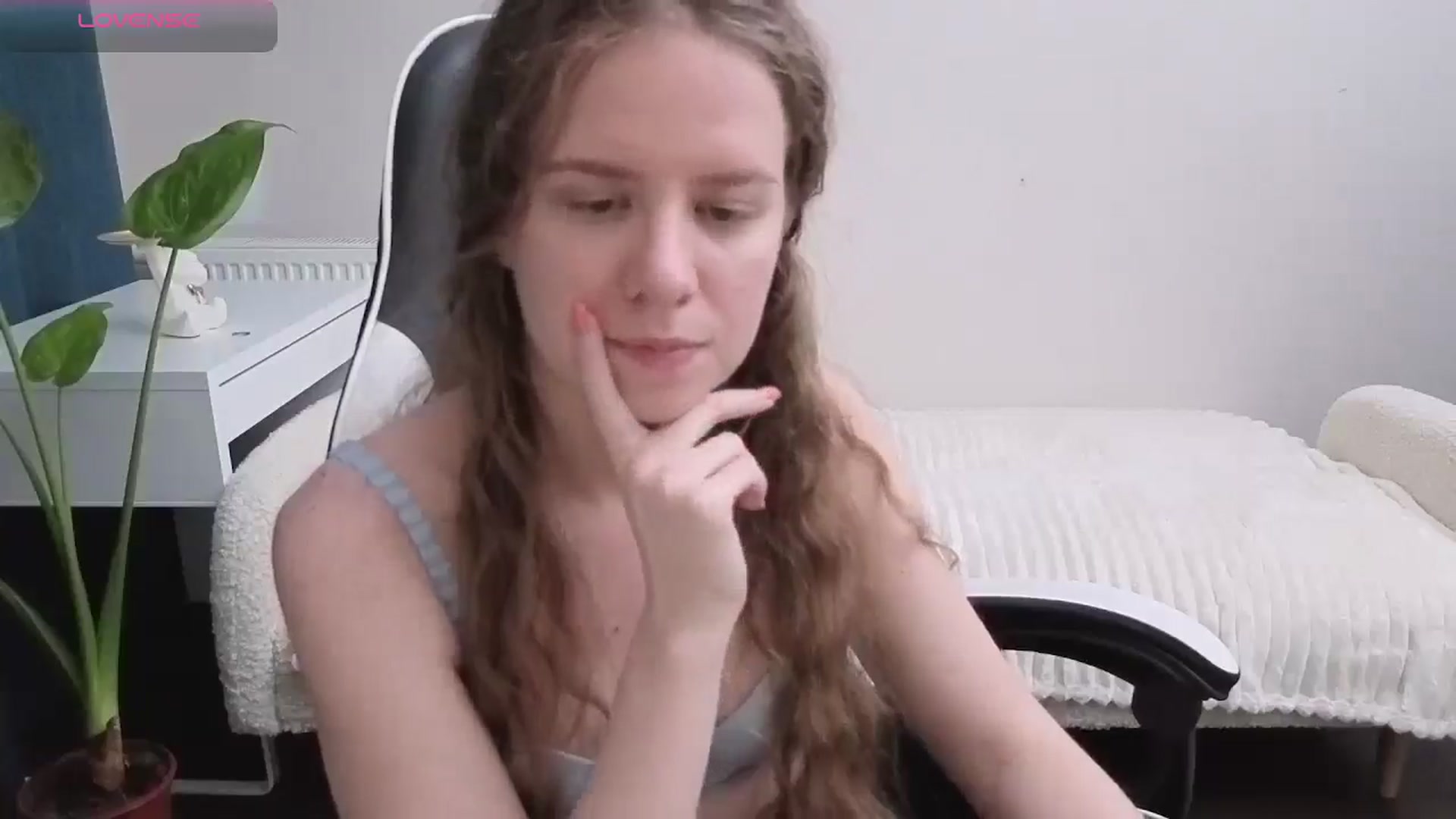 Gallery image thumbnail from BlueFlowerr's myfreecams stream on, 11/22/2025, 24:03 image 5 of 20