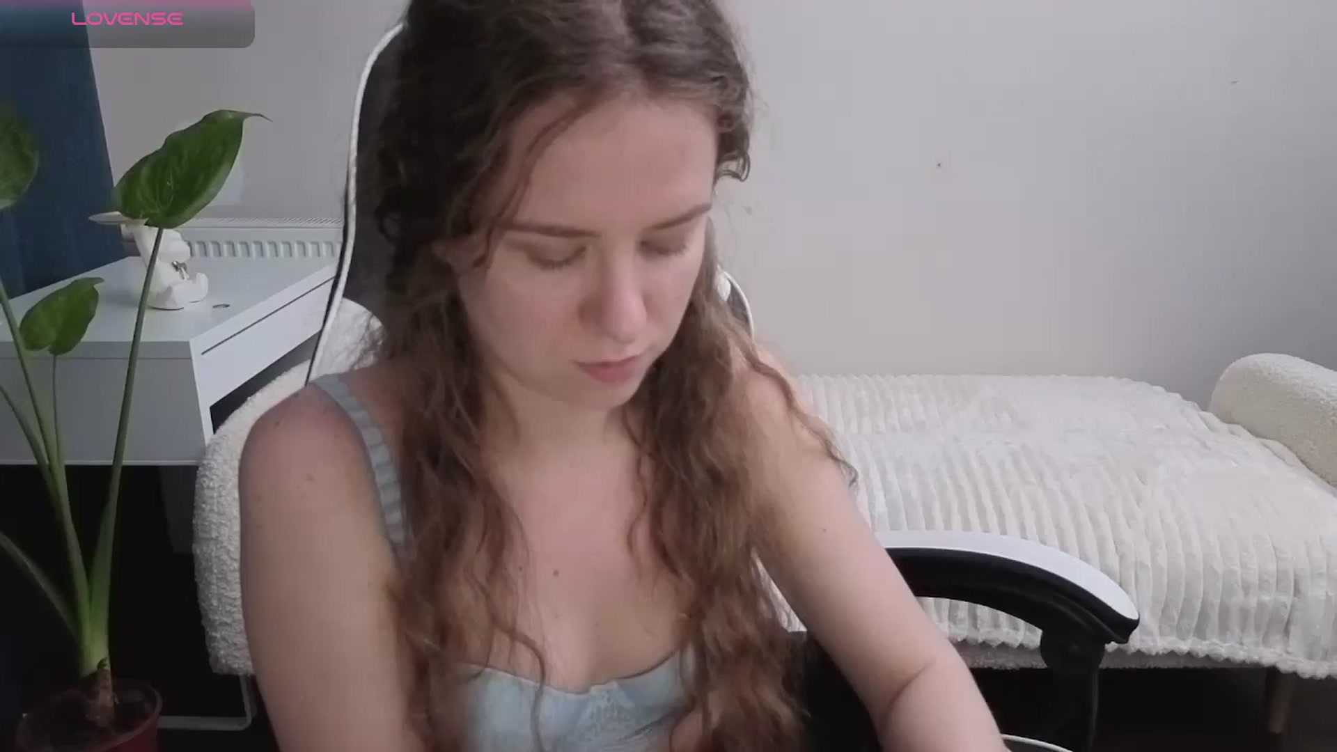 Gallery image thumbnail from BlueFlowerr's myfreecams stream on, 11/22/2025, 24:03 image 6 of 20