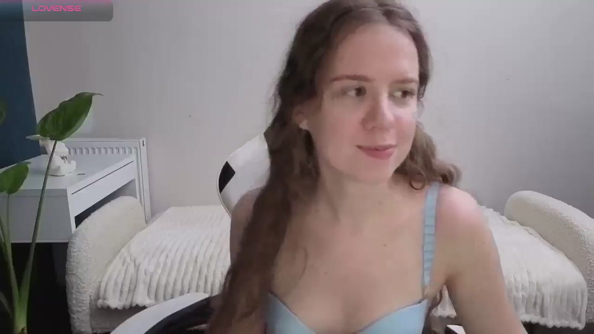 Gallery image thumbnail from BlueFlowerr's myfreecams stream on, 11/22/2025, 01:10 image 6 of 20