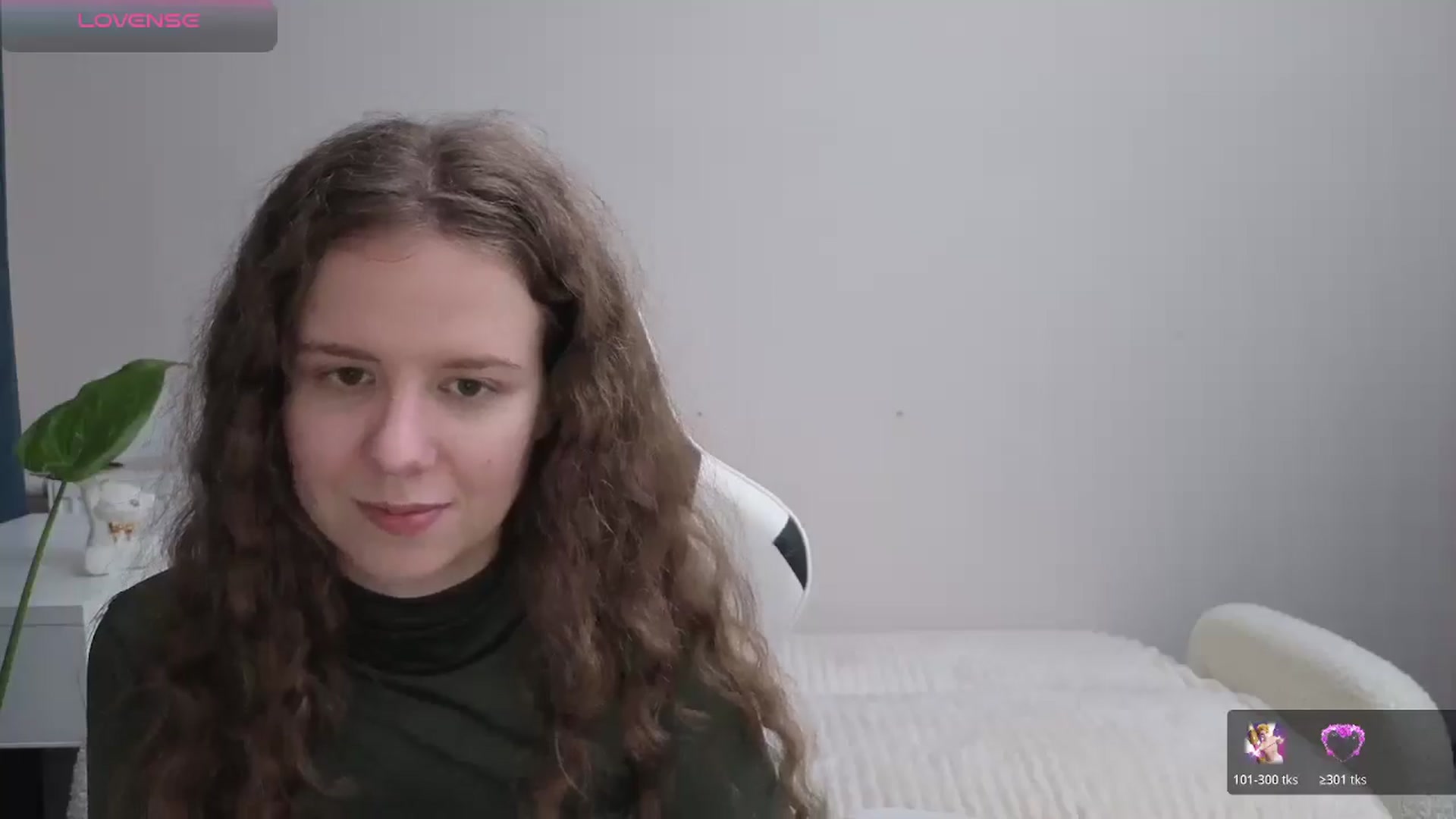 Gallery image thumbnail from BlueFlowerr's myfreecams stream on, 11/23/2025, 22:31 image 5 of 20