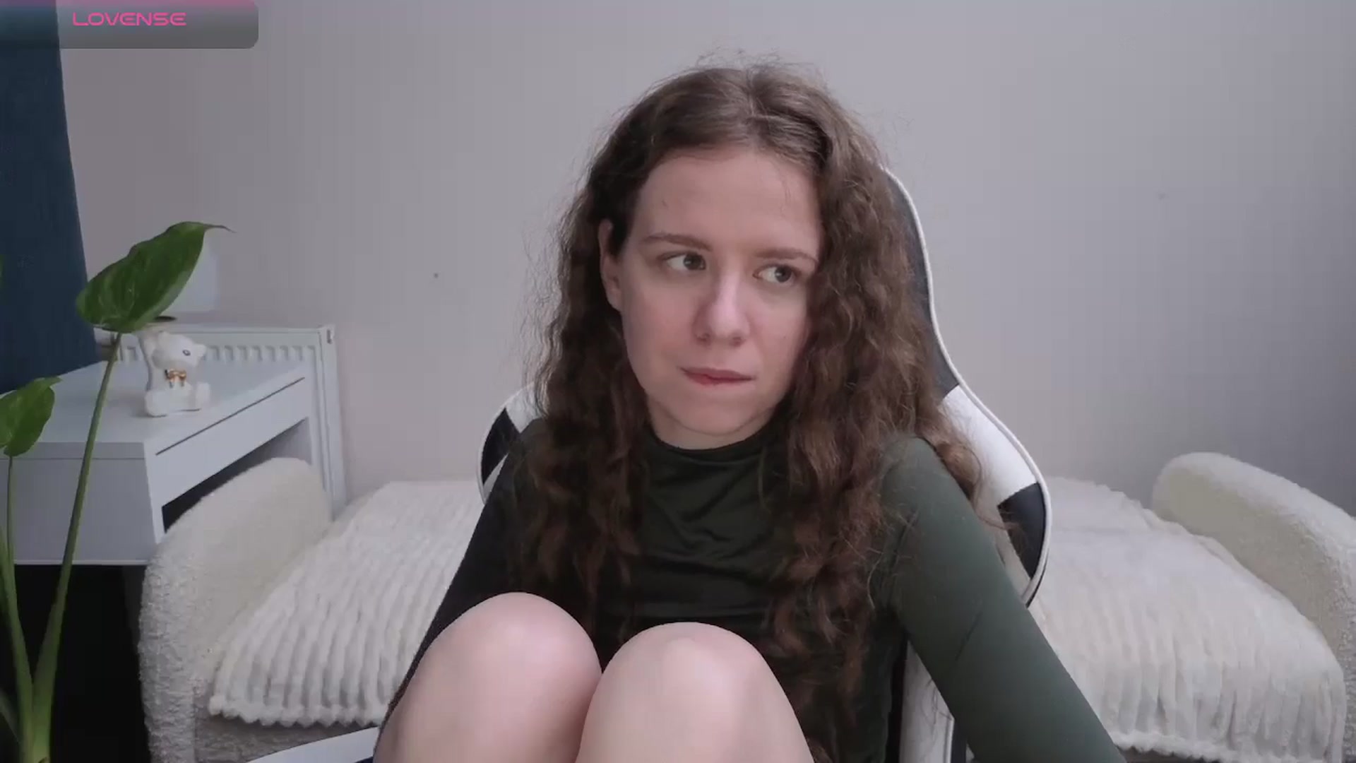 Gallery image thumbnail from BlueFlowerr's myfreecams stream on, 11/24/2025, 01:48 image 10 of 20