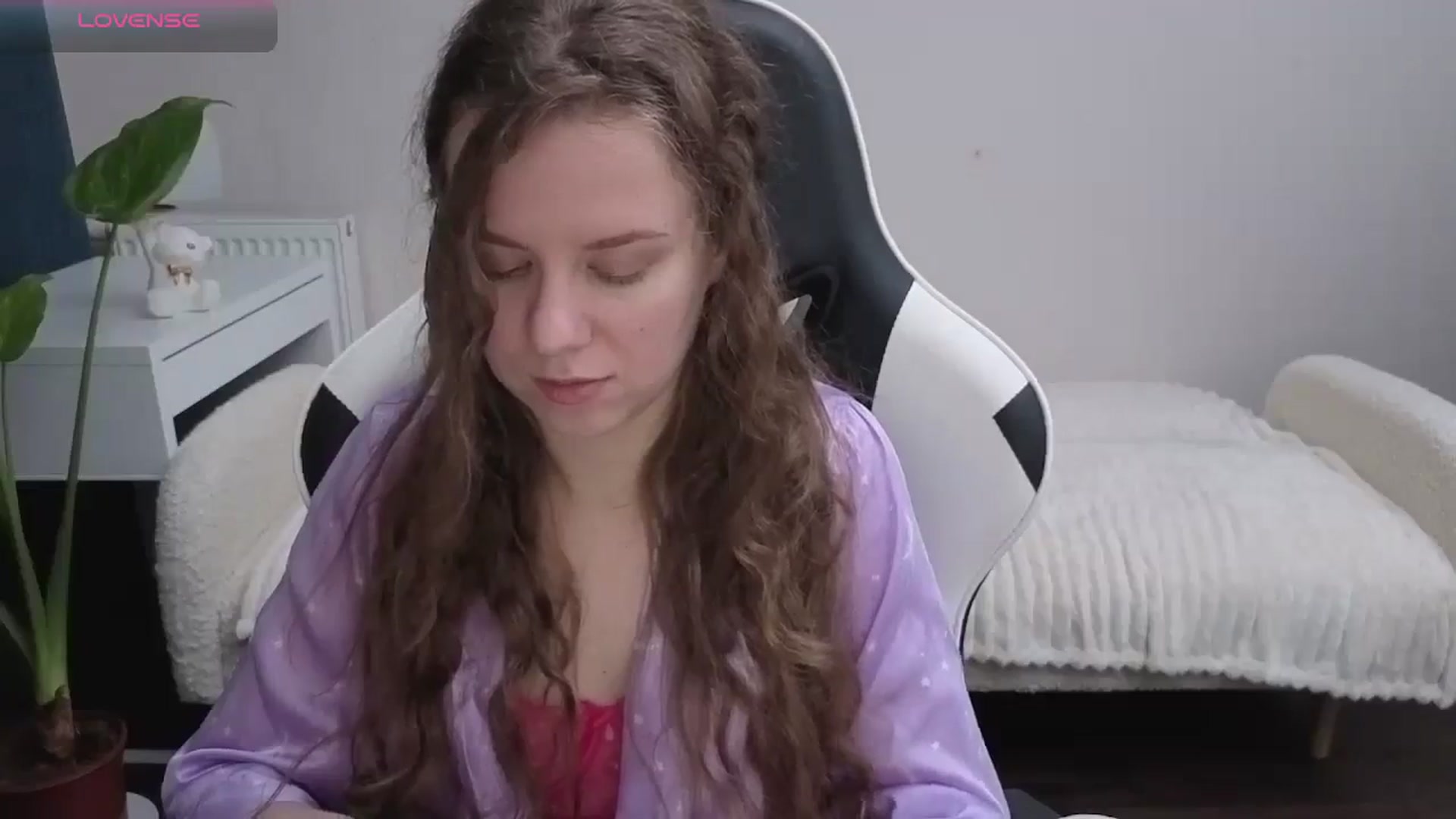 Gallery image thumbnail from BlueFlowerr's myfreecams stream on, 11/24/2025, 21:41 image 2 of 20