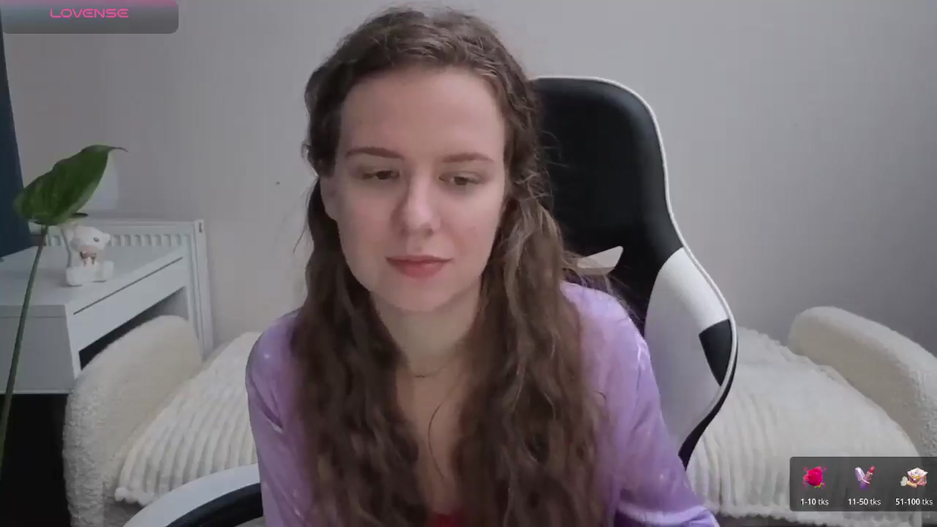 Gallery image thumbnail from BlueFlowerr's myfreecams stream on, 11/24/2025, 21:41 image 19 of 20