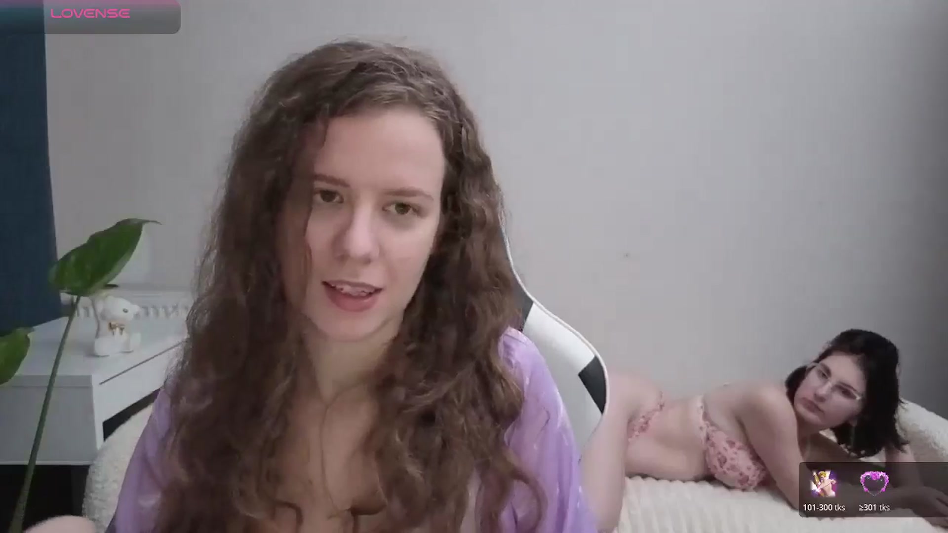 Gallery image thumbnail from BlueFlowerr's myfreecams stream on, 11/25/2025, 08:35 image 9 of 20