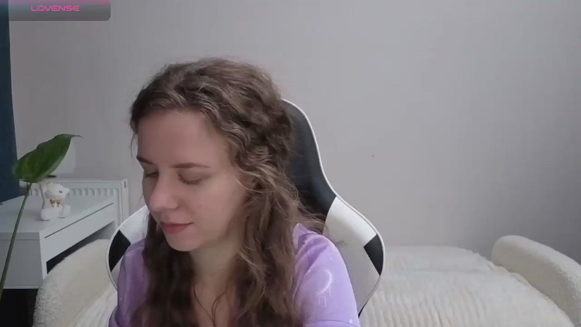 Gallery image thumbnail from BlueFlowerr's myfreecams stream on, 11/25/2025, 08:35 image 1 of 20