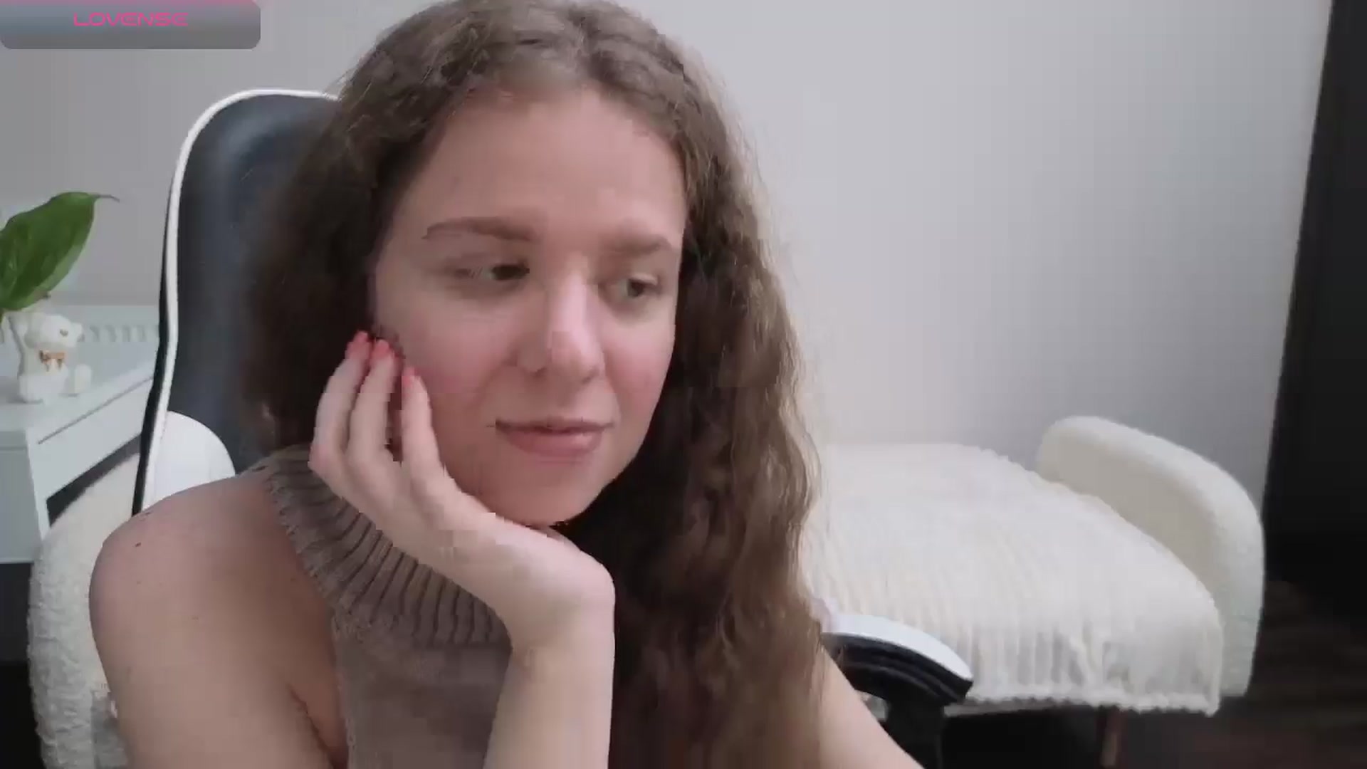 Gallery image thumbnail from BlueFlowerr's myfreecams stream on, 11/27/2025, 19:12 image 9 of 20