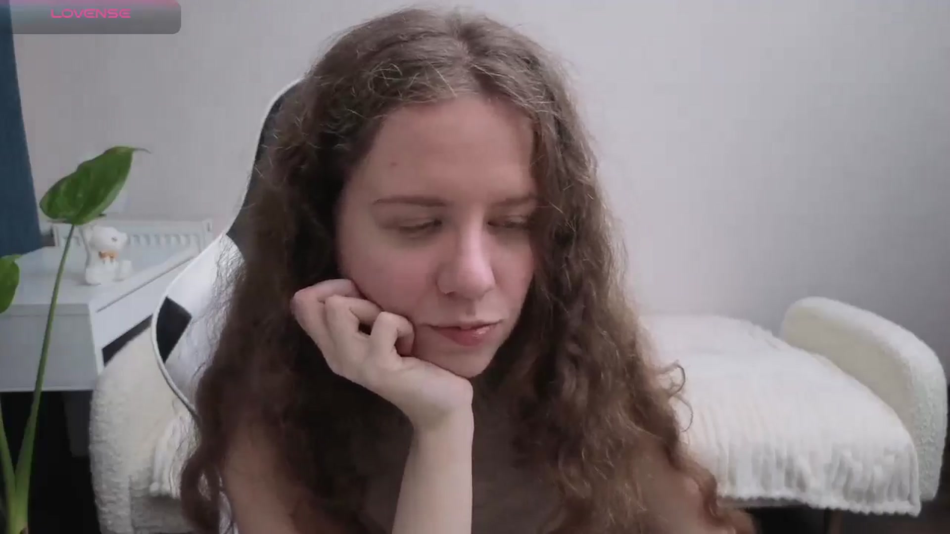 Gallery image thumbnail from BlueFlowerr's myfreecams stream on, 11/27/2025, 20:37 image 3 of 20