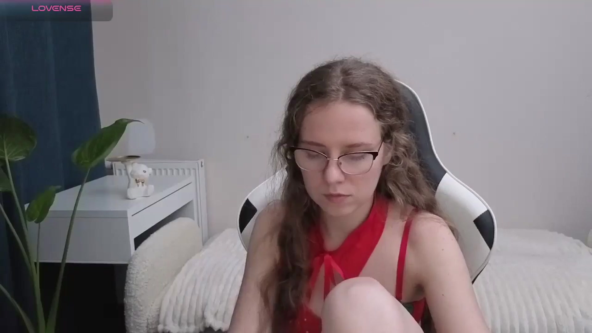 Gallery image thumbnail from BlueFlowerr's myfreecams stream on, 11/28/2025, 23:55 image 16 of 20