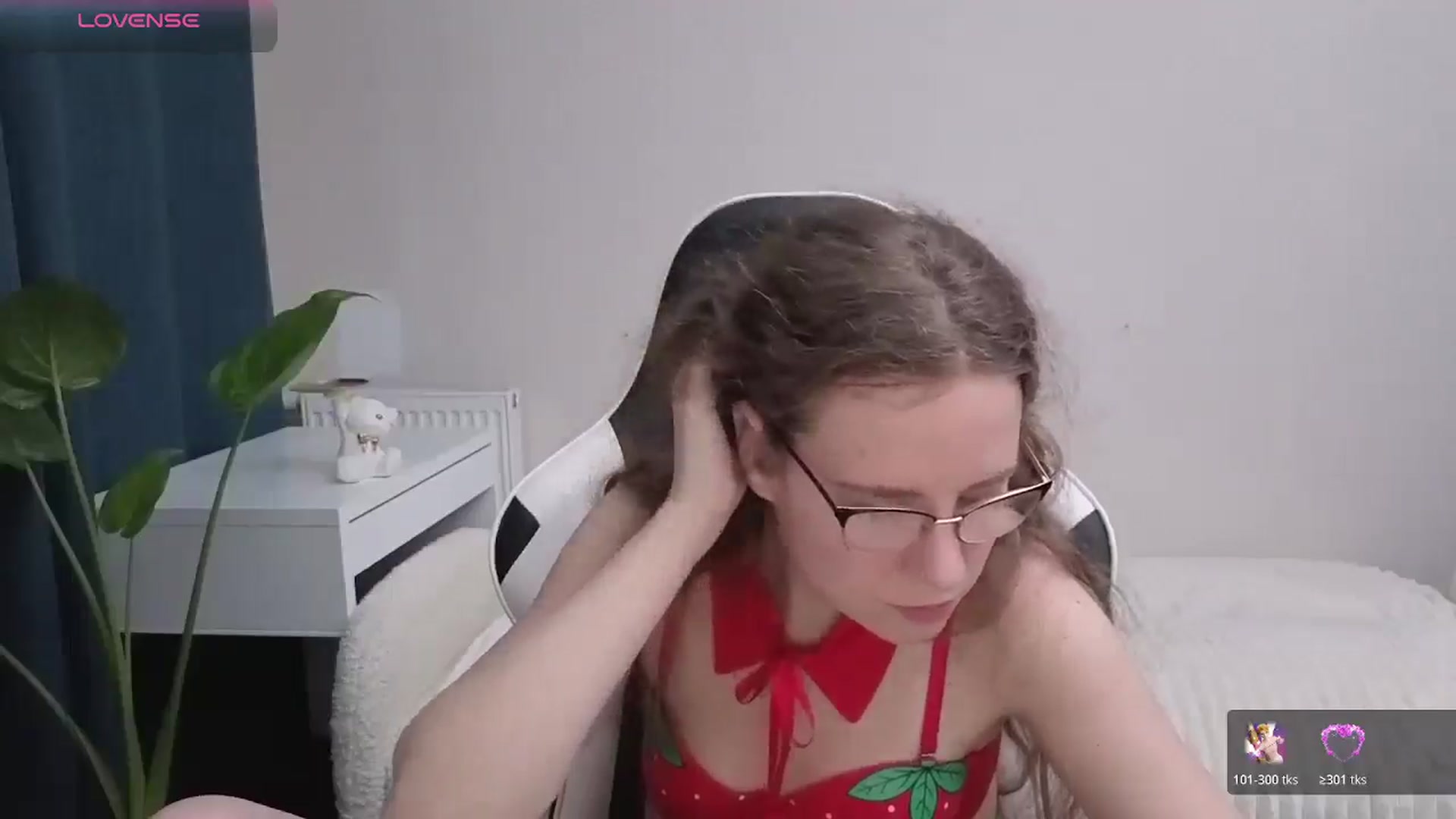 Gallery image thumbnail from BlueFlowerr's myfreecams stream on, 11/29/2025, 01:50 image 11 of 20