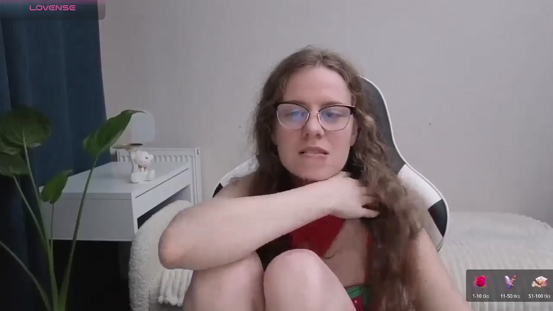 Gallery image thumbnail from BlueFlowerr's myfreecams stream on, 11/29/2025, 01:50 image 13 of 20