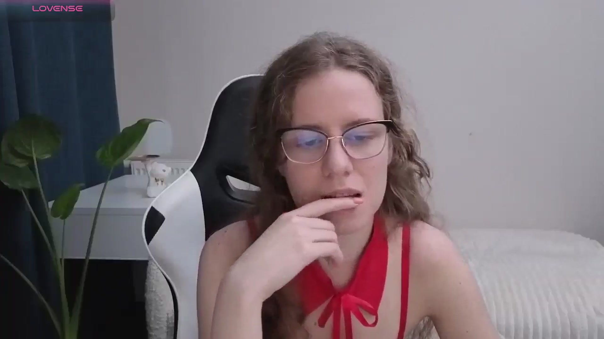 Gallery image thumbnail from BlueFlowerr's myfreecams stream on, 11/29/2025, 02:24 image 9 of 20