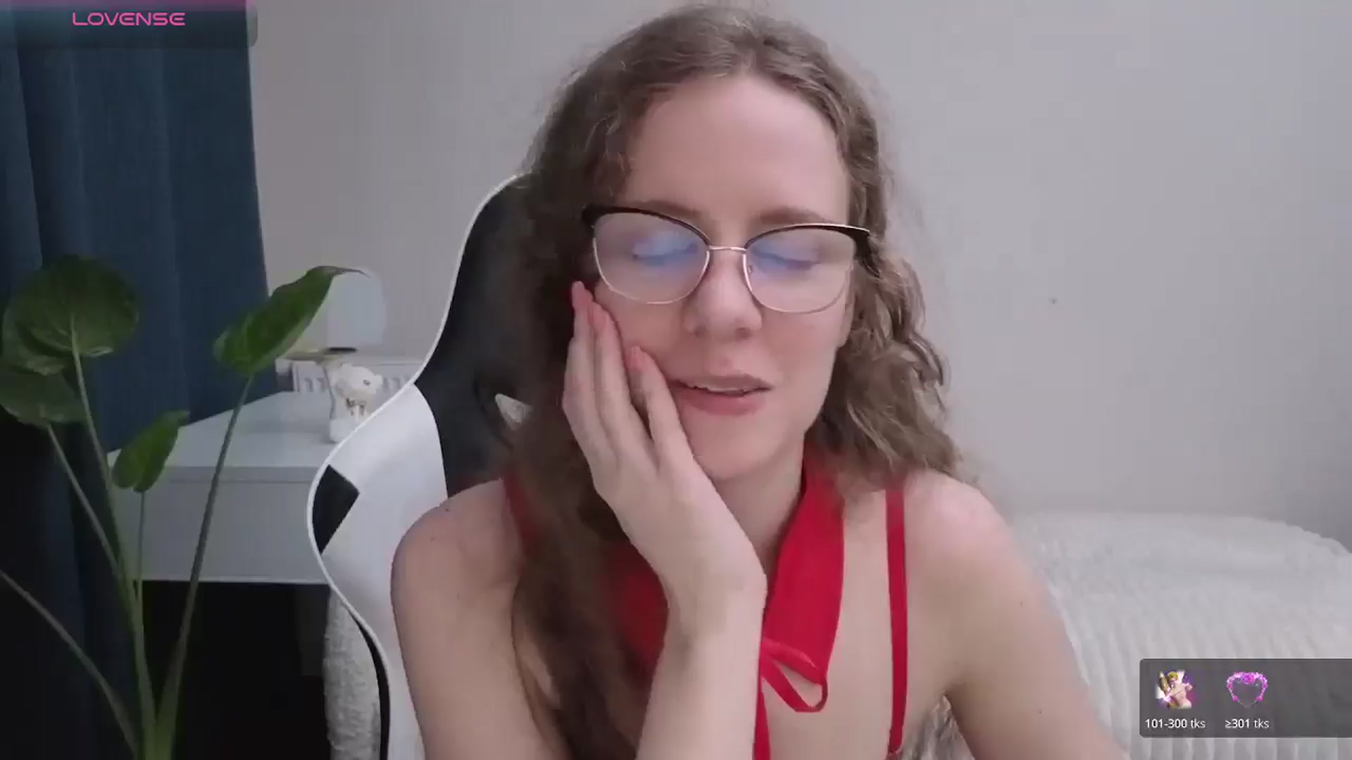 Gallery image thumbnail from BlueFlowerr's myfreecams stream on, 11/29/2025, 02:24 image 10 of 20