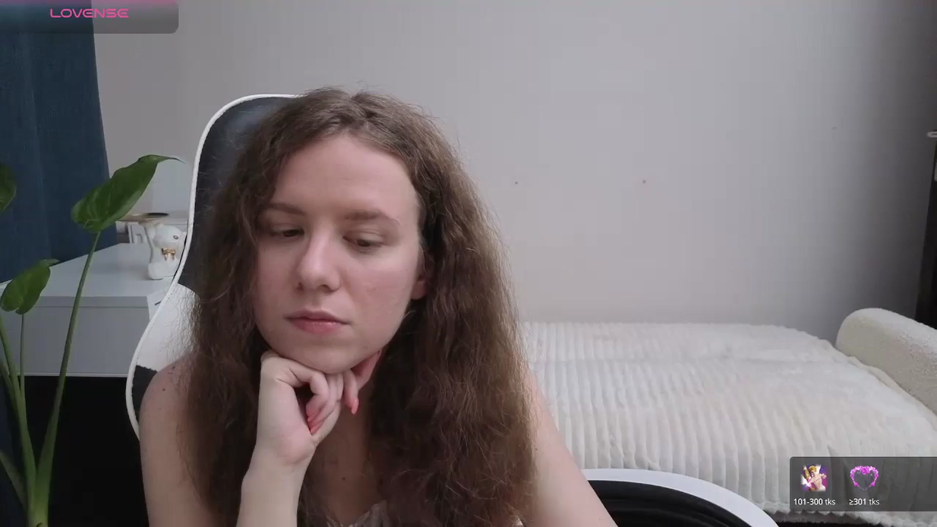 Gallery image thumbnail from BlueFlowerr's myfreecams stream on, 11/29/2025, 18:08 image 10 of 20