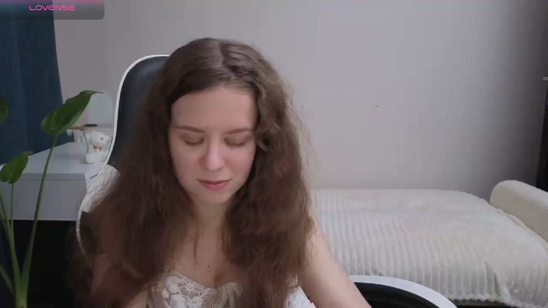 Gallery image thumbnail from BlueFlowerr's myfreecams stream on, 11/29/2025, 18:08 image 15 of 20